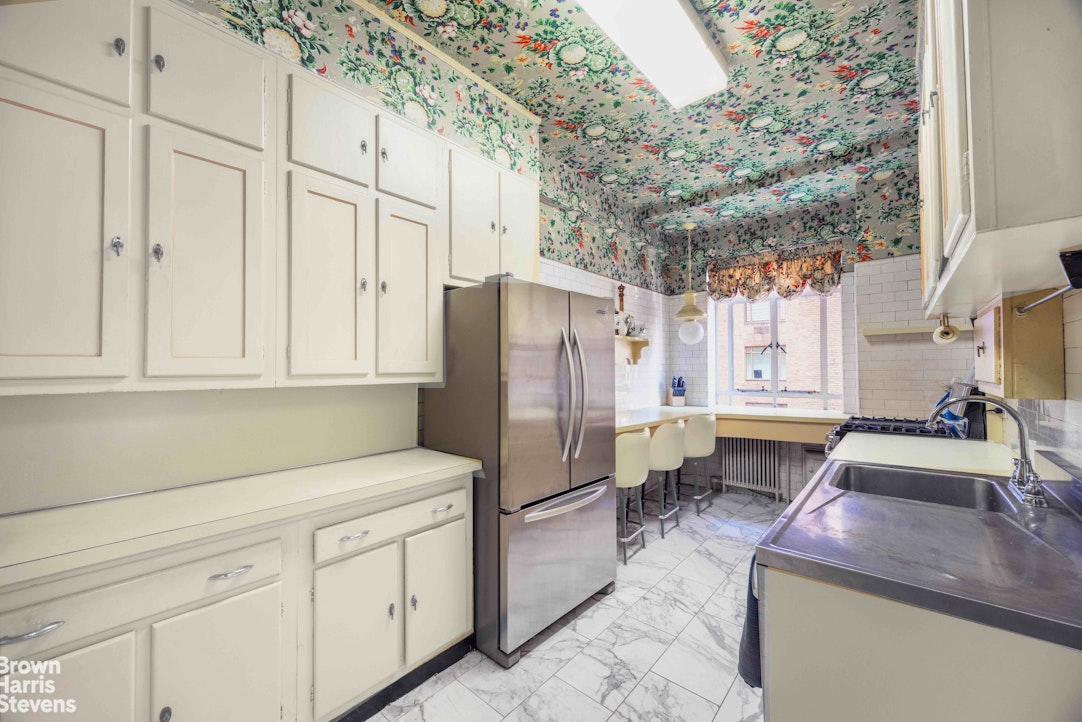 115 CENTRAL Park W 9H