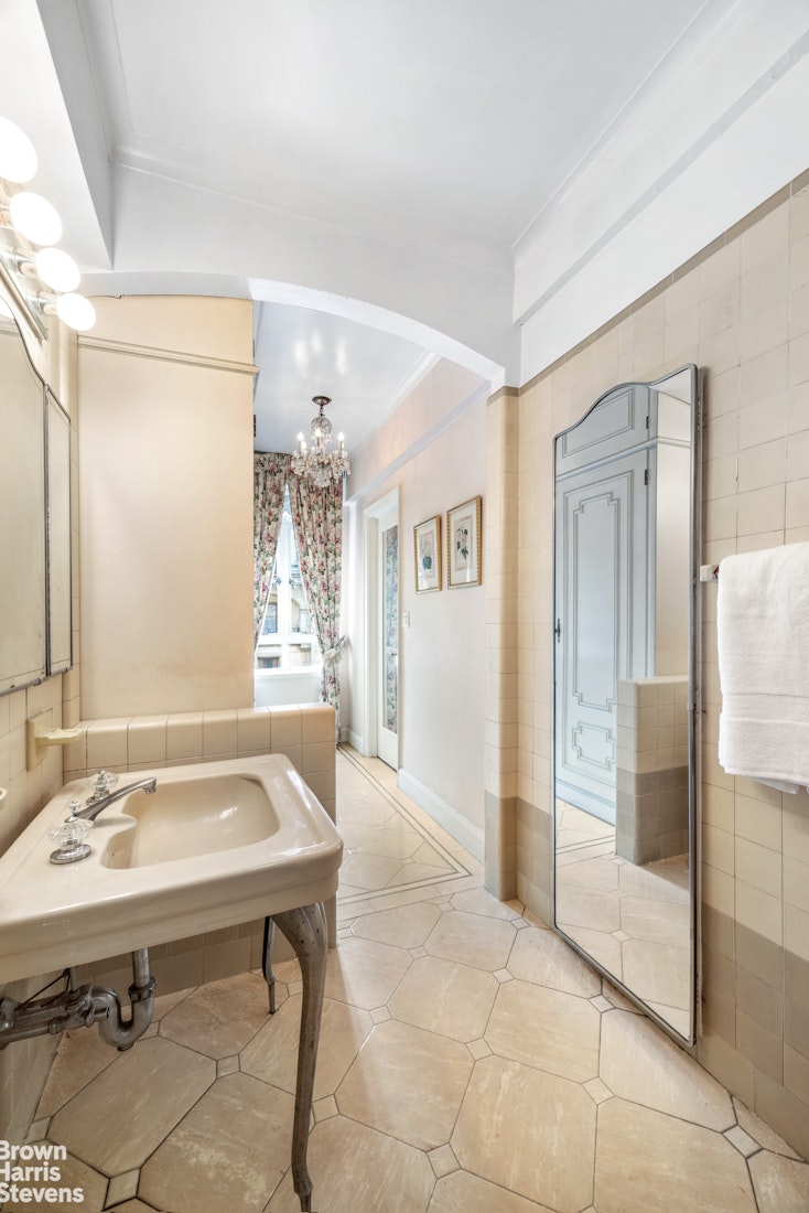 115 CENTRAL Park W 9H