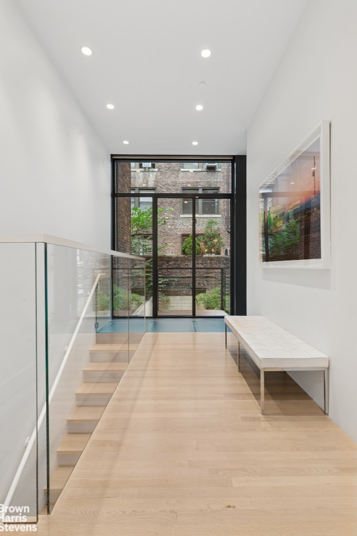 35 W 71ST Street 1
