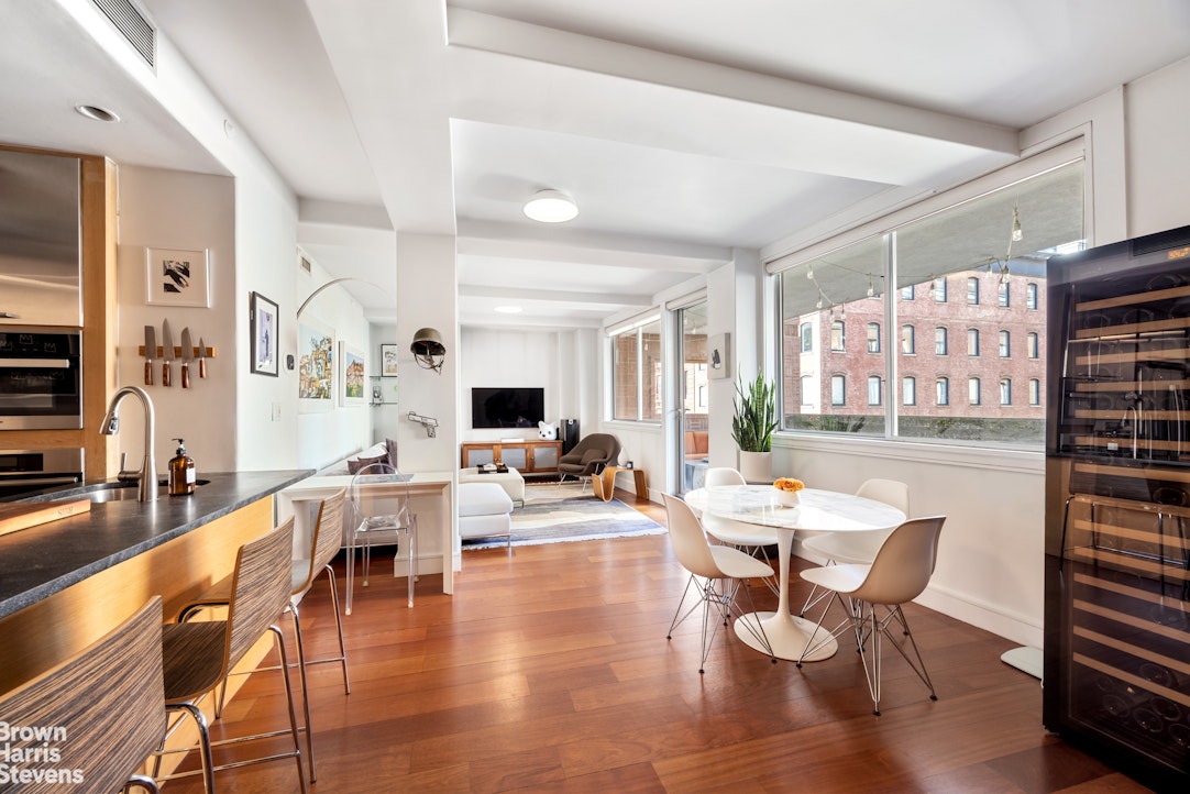 123 BAXTER Street 4A