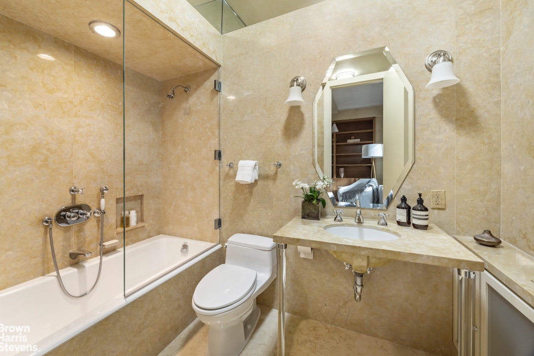 14 E 75TH Street 2/3C