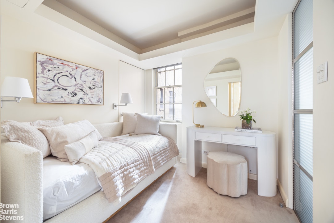 14 E 75TH Street 2/3C