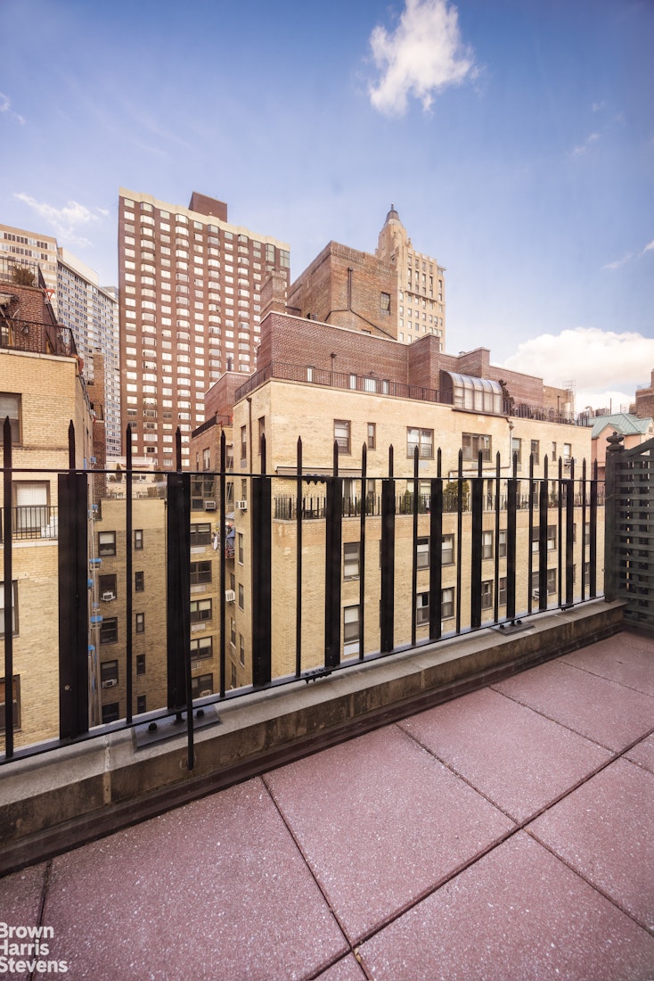 433 E 51ST Street 11/12G