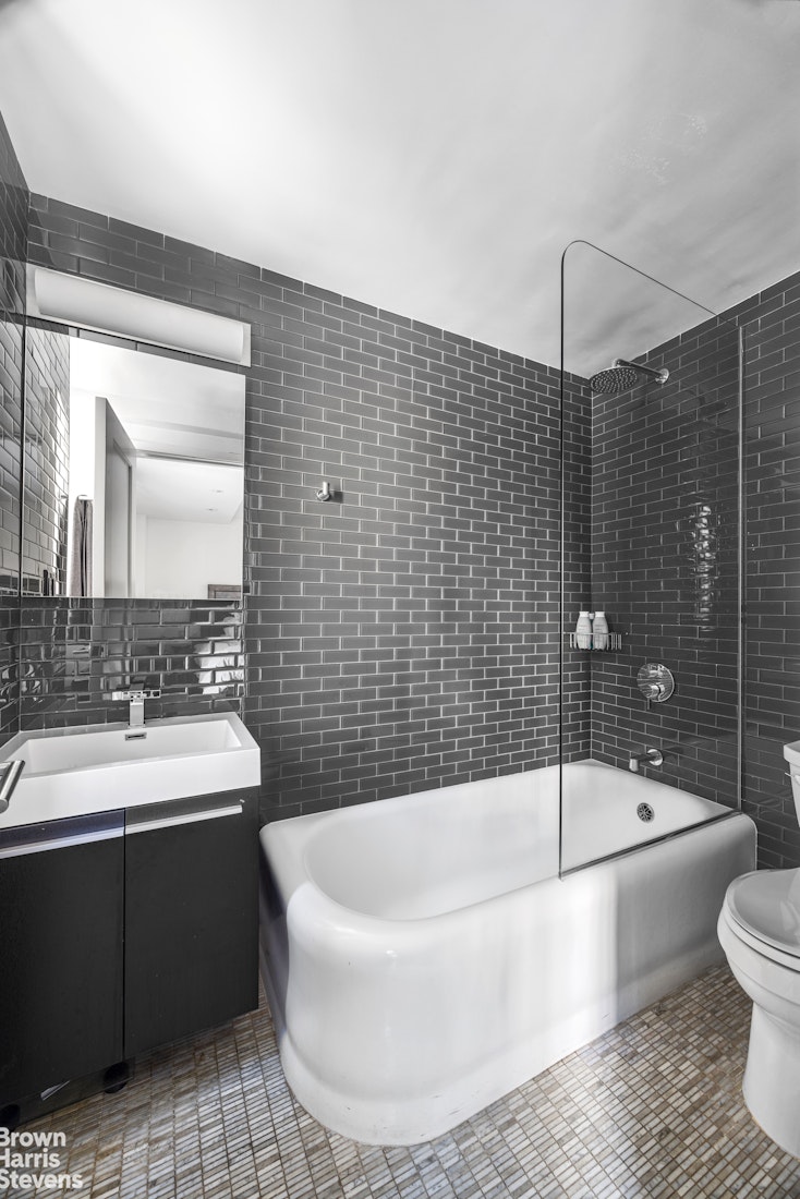 433 E 51ST Street 11/12G