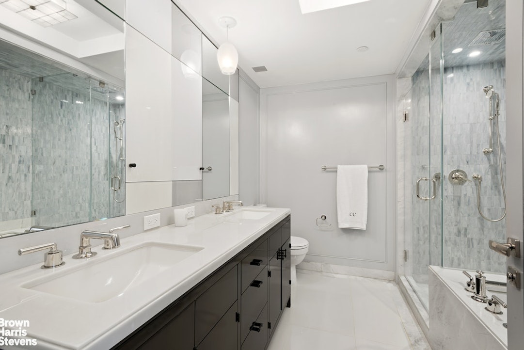21 E 61ST Street 4C
