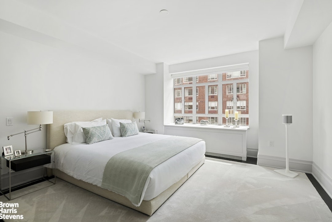 21 E 61ST Street 4C
