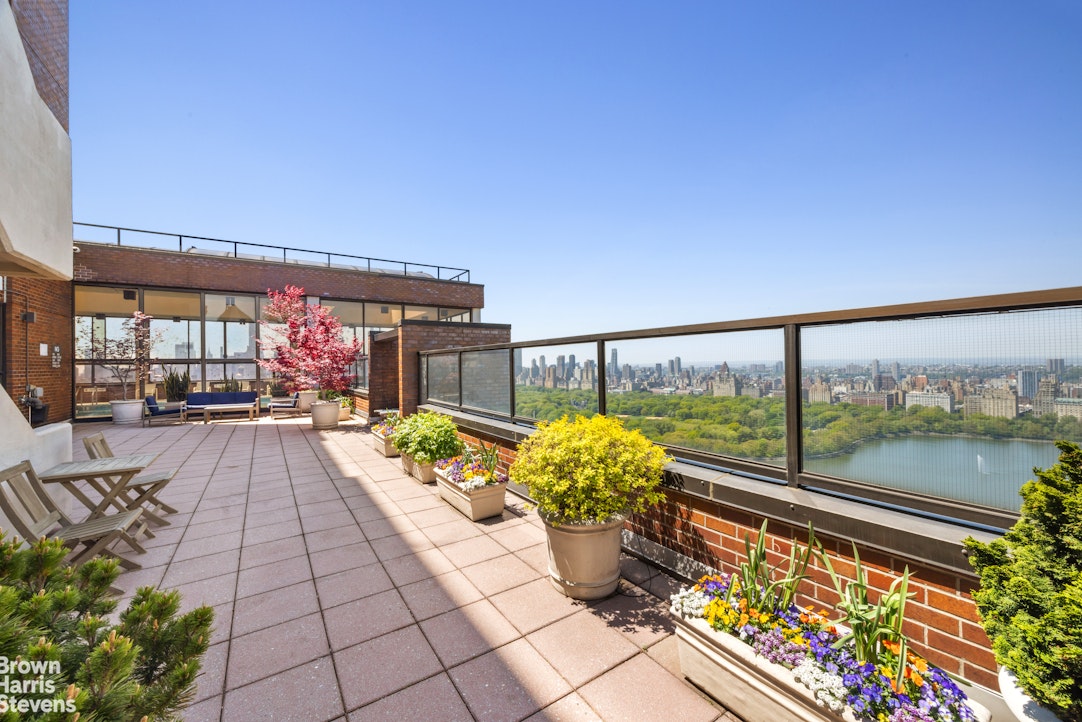 45 E 89TH Street 18G