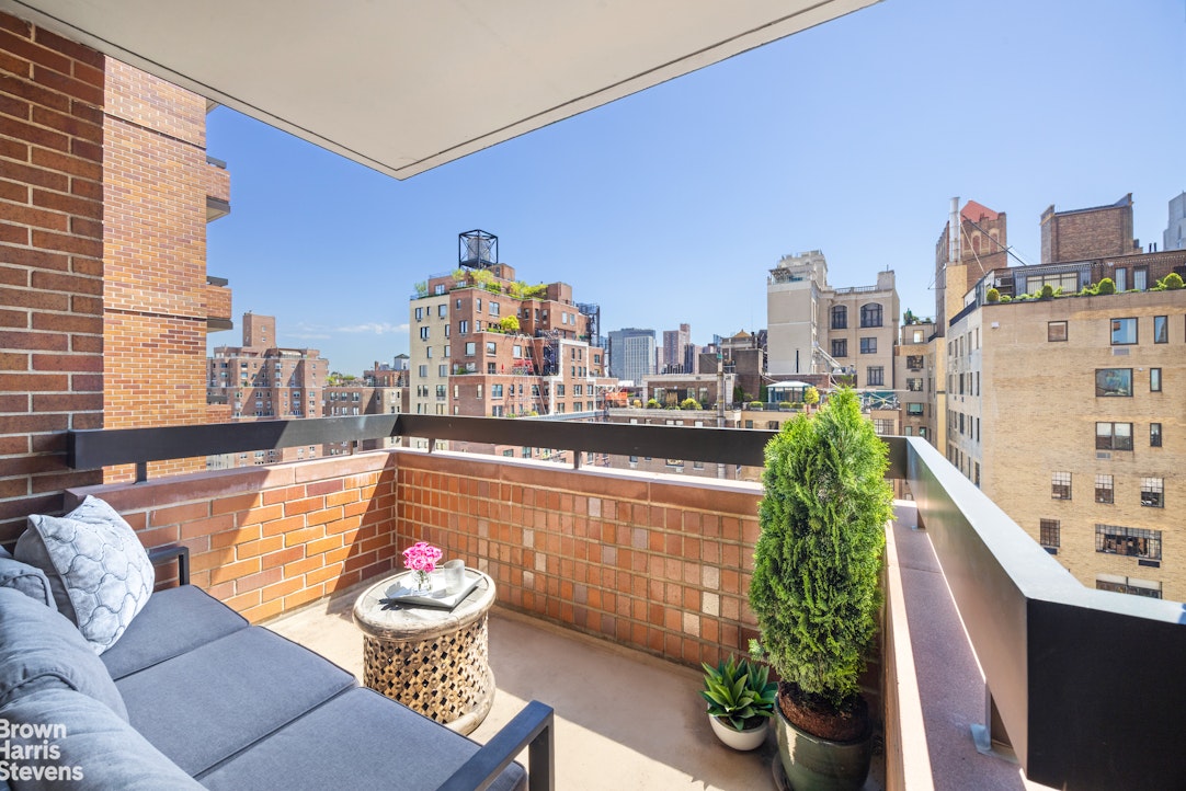 45 E 89TH Street 18G