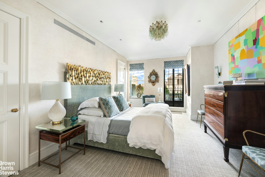 784 PARK Avenue 18B