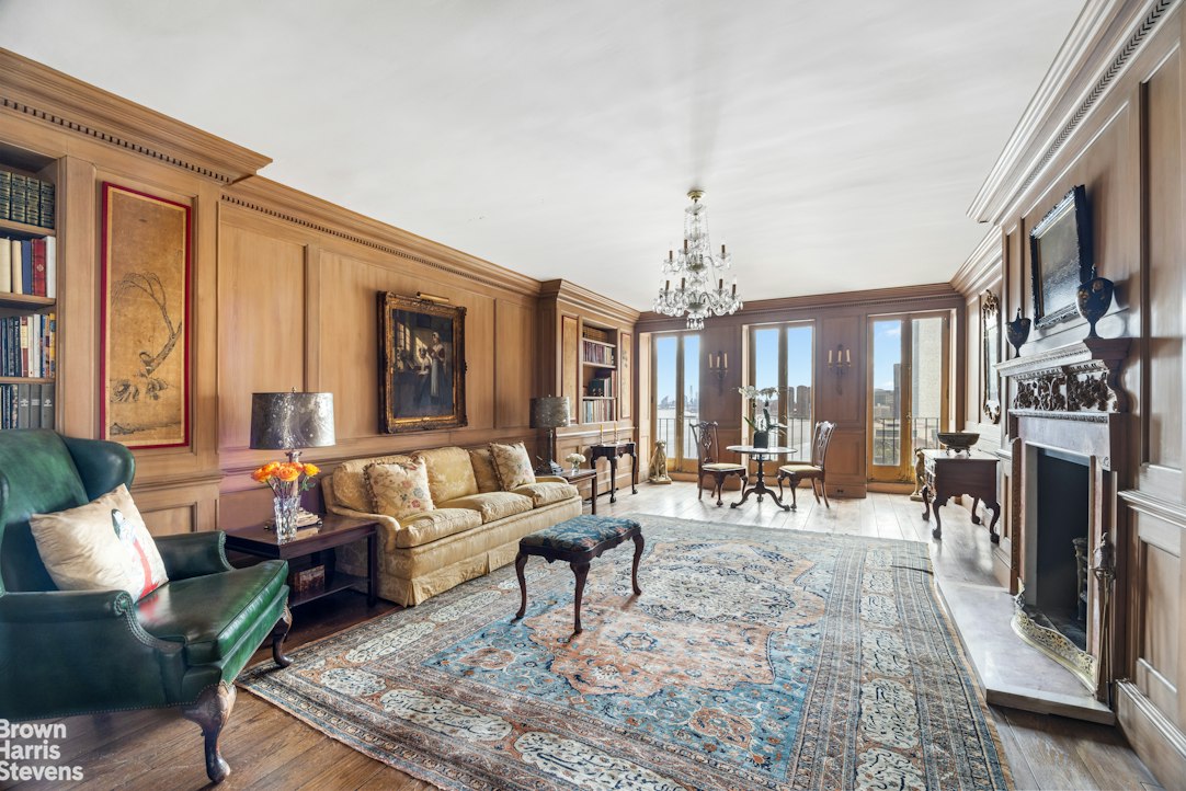 450 E 52ND Street 12