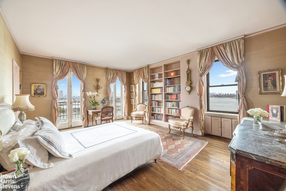 450 E 52ND Street 12