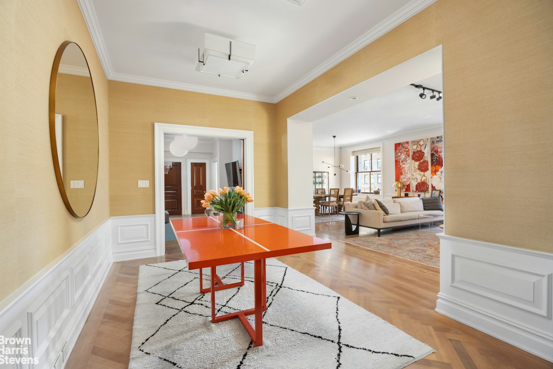 225 W 86TH Street 302