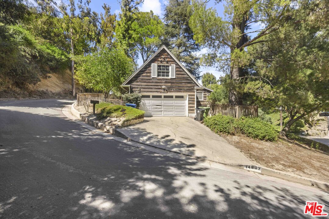 14807 Round Valley Dr