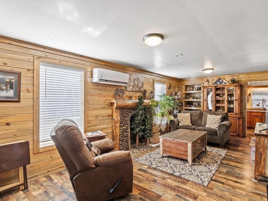 3669 G Road