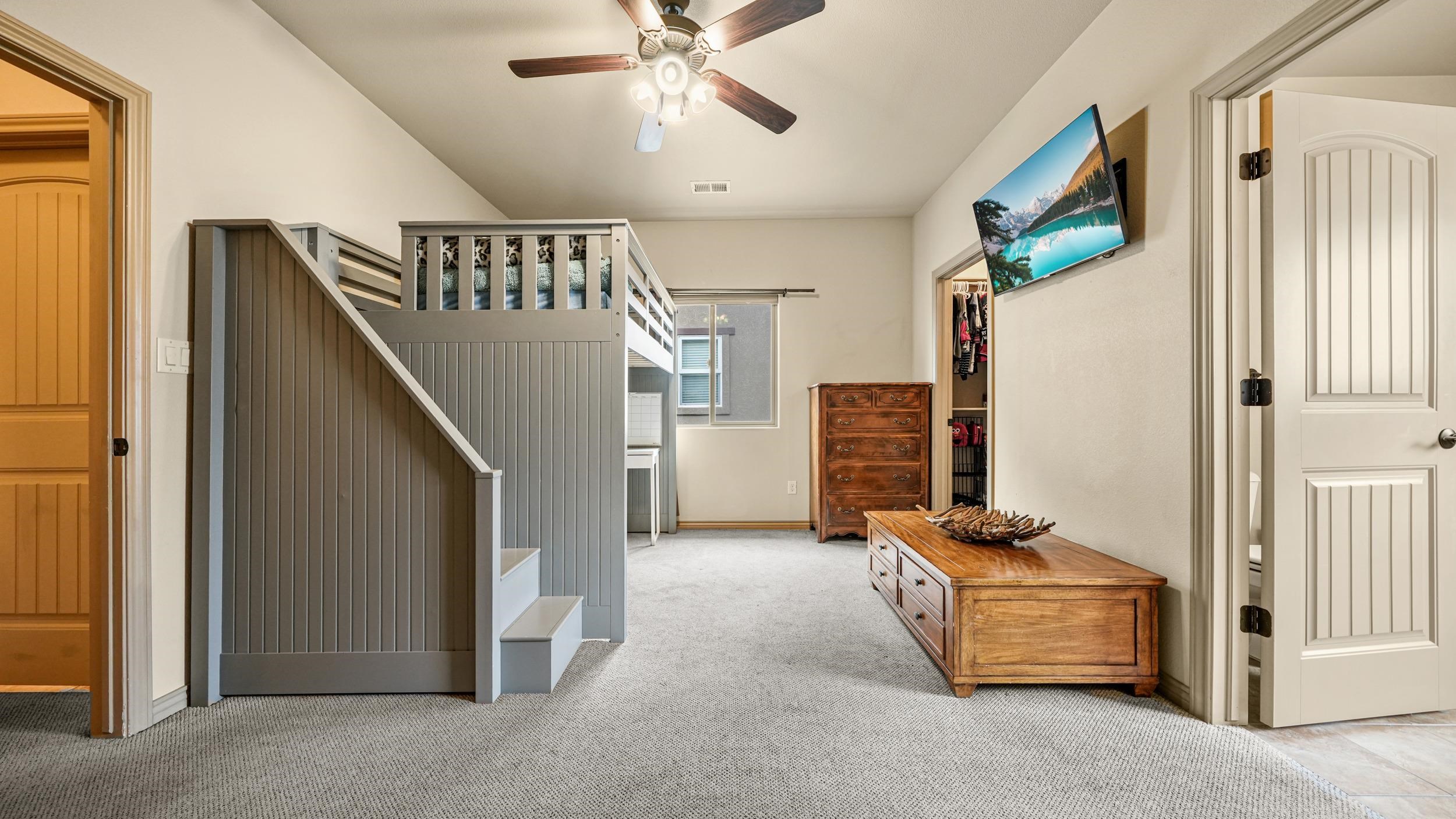 441 Donogal Drive Unit: B