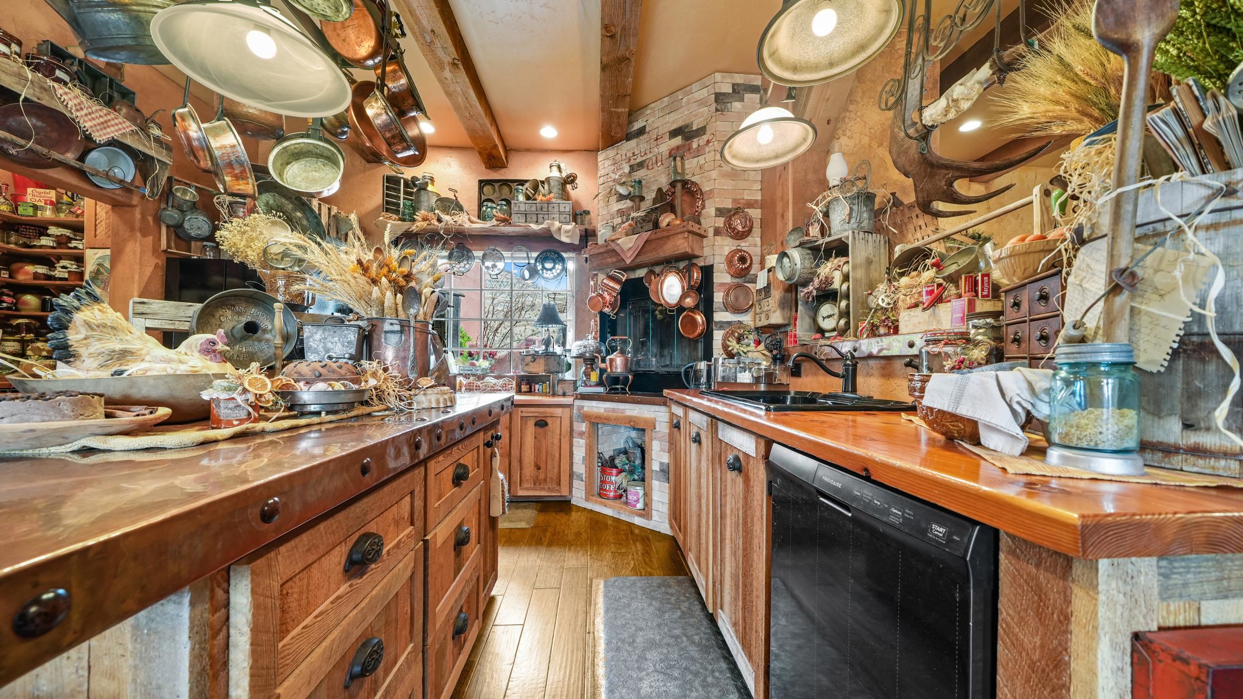 3989 Rapid Creek Road