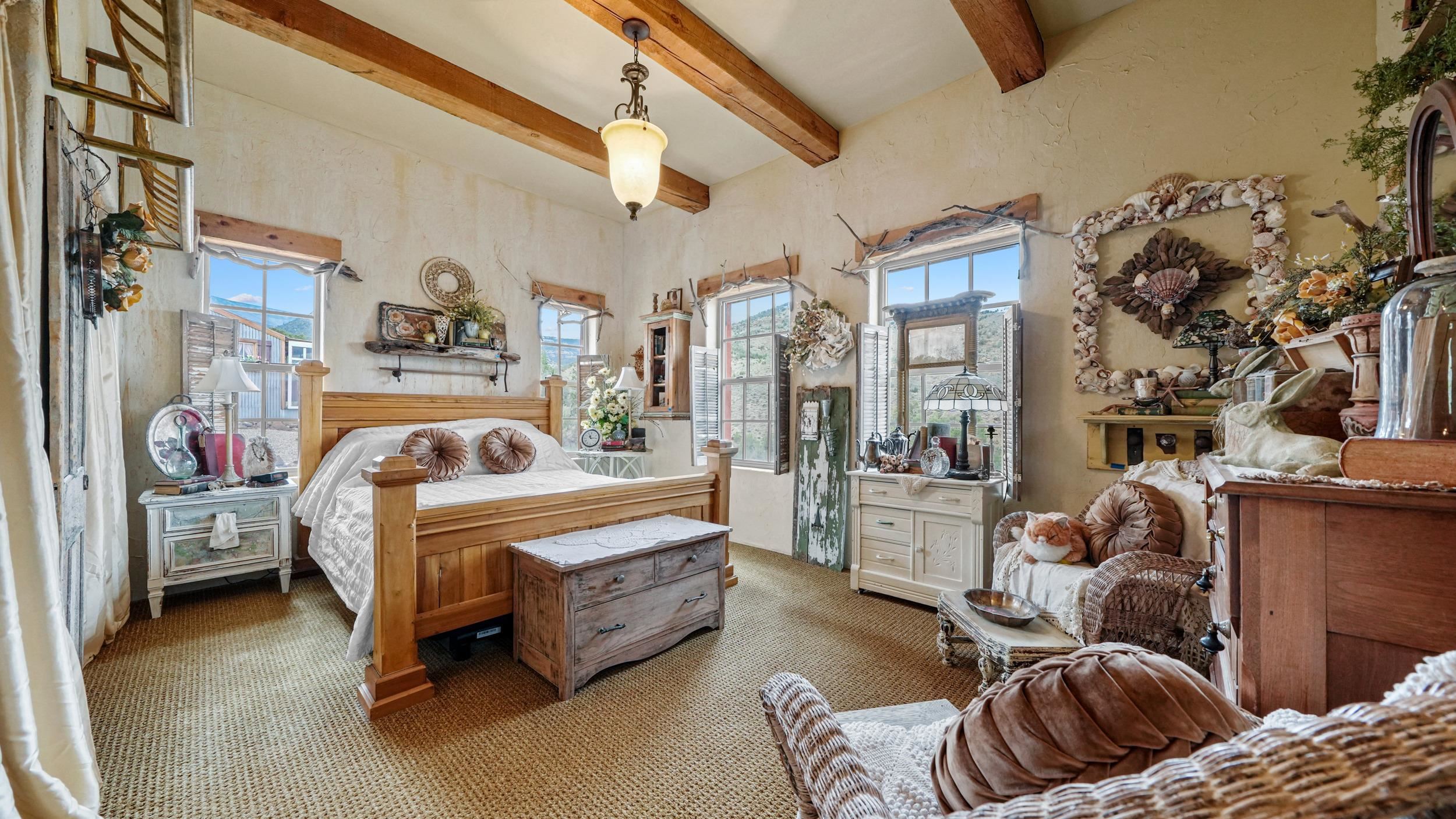 3989 Rapid Creek Road