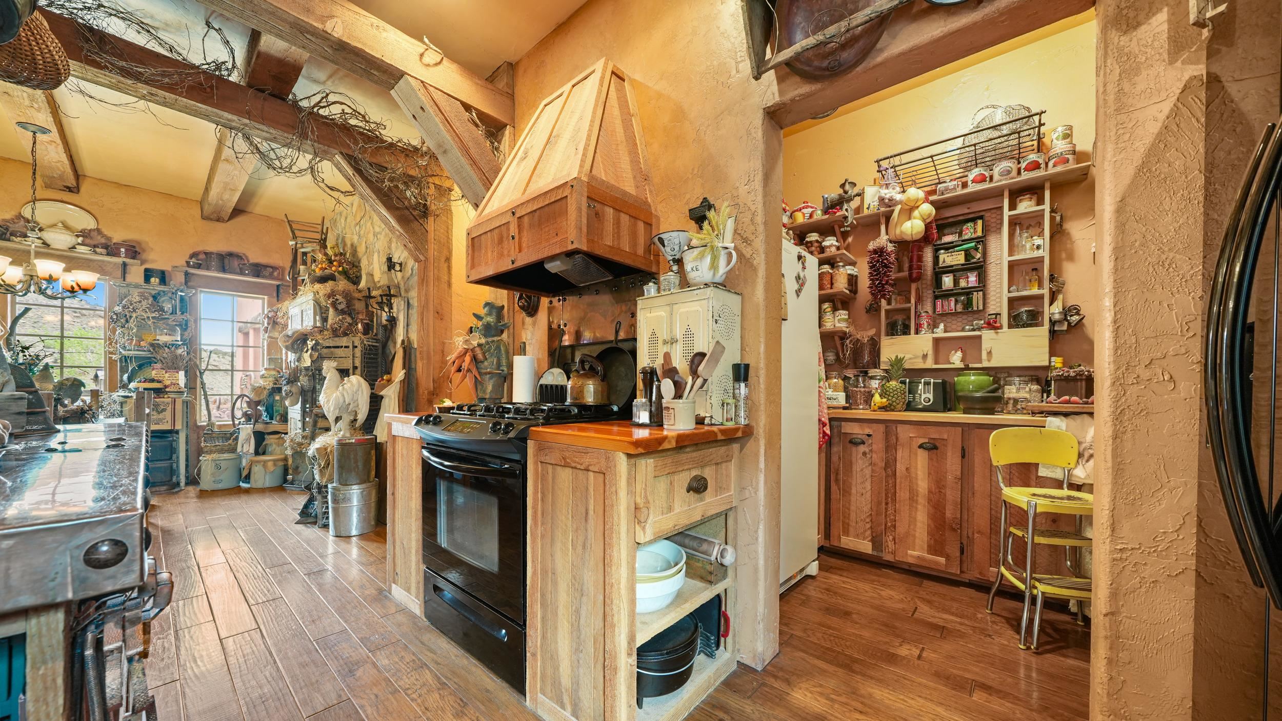 3989 Rapid Creek Road