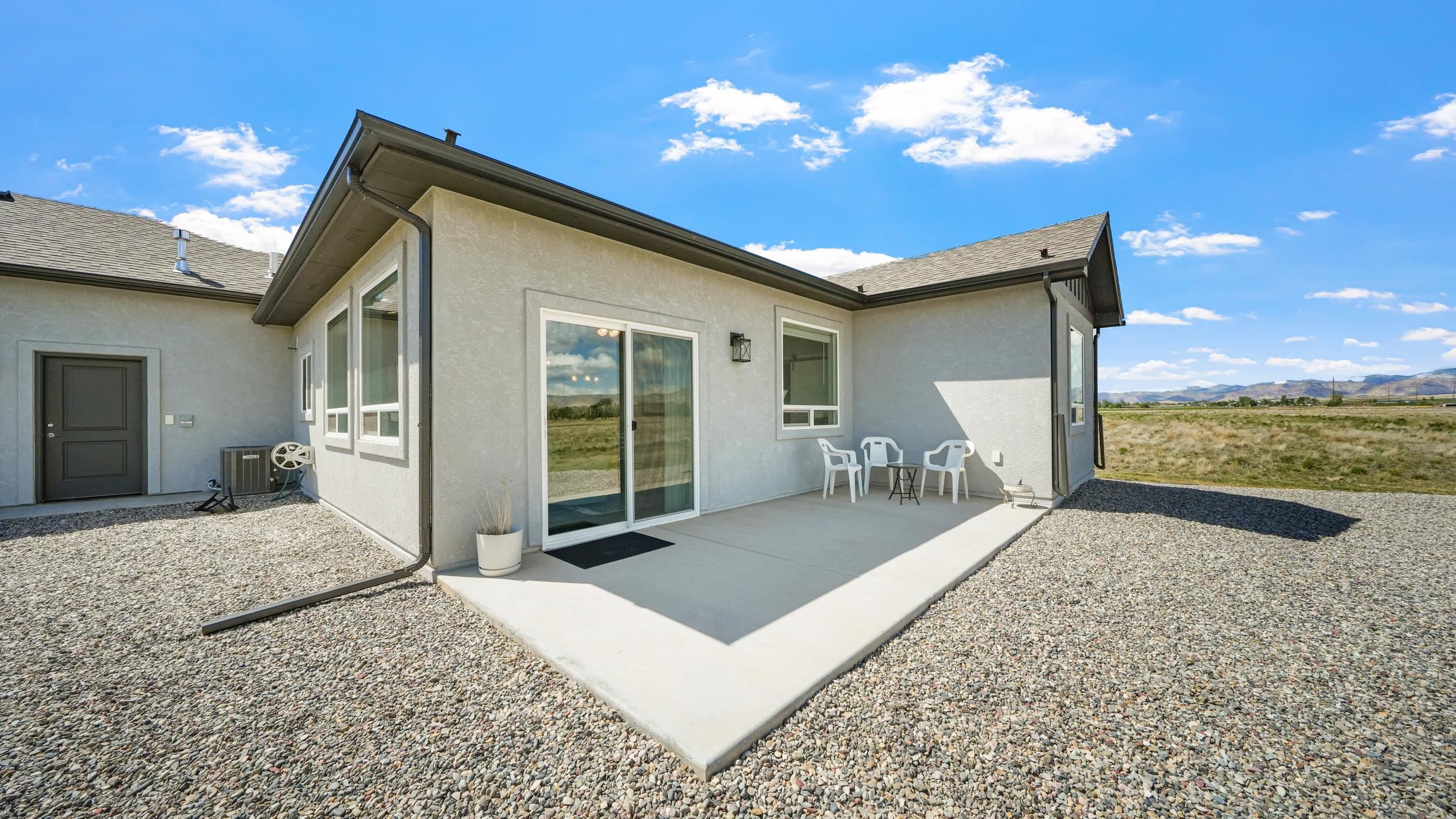1240 21 Road