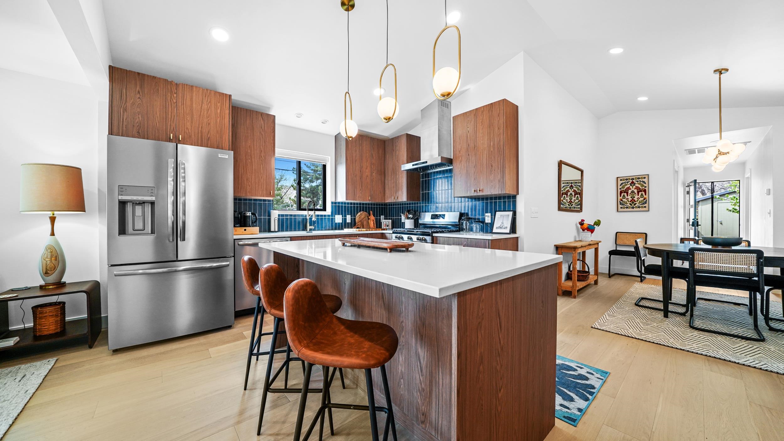 140 W 4th Street
