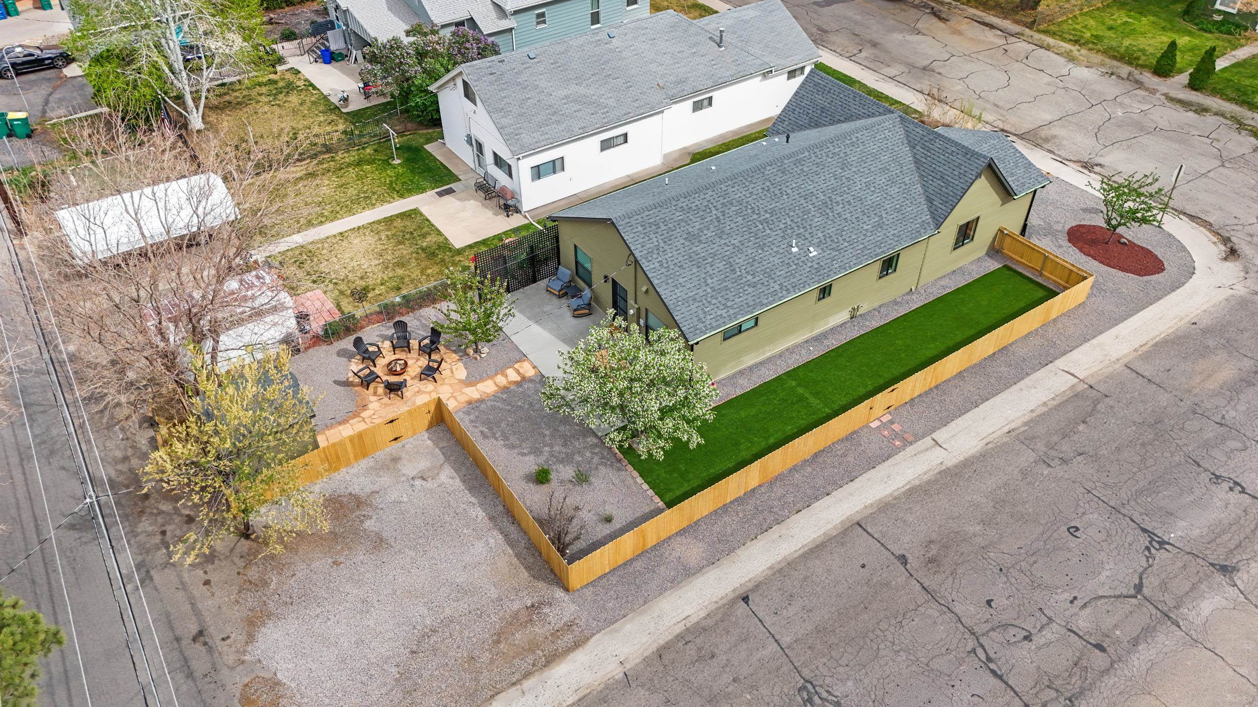 140 W 4th Street