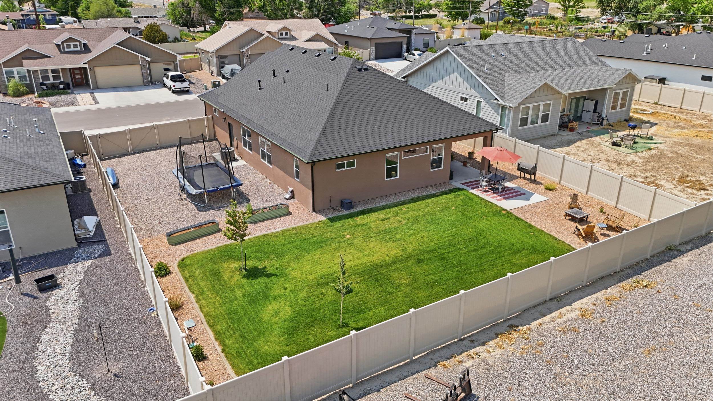 526 Desert Peach Street