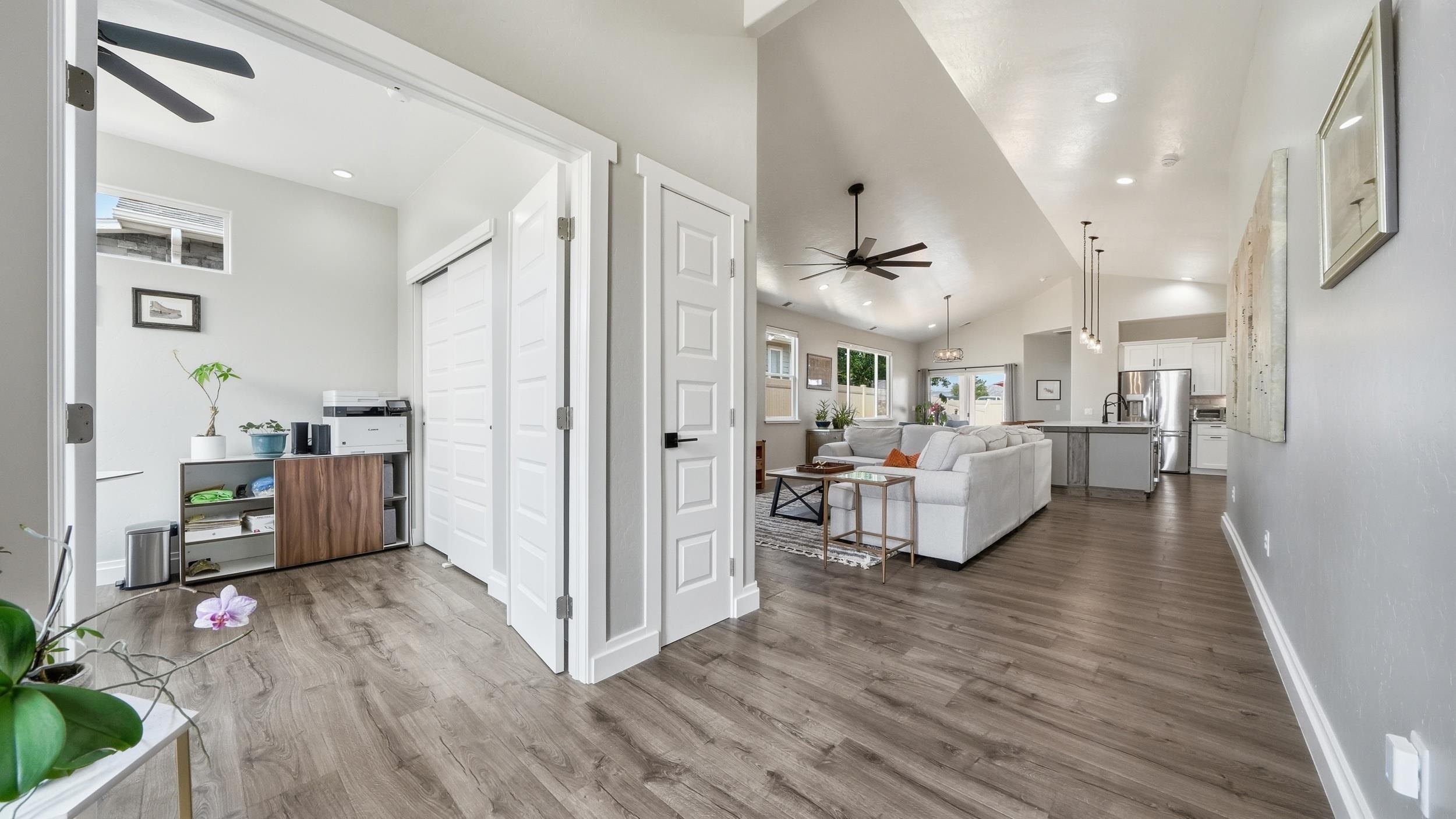 526 Desert Peach Street