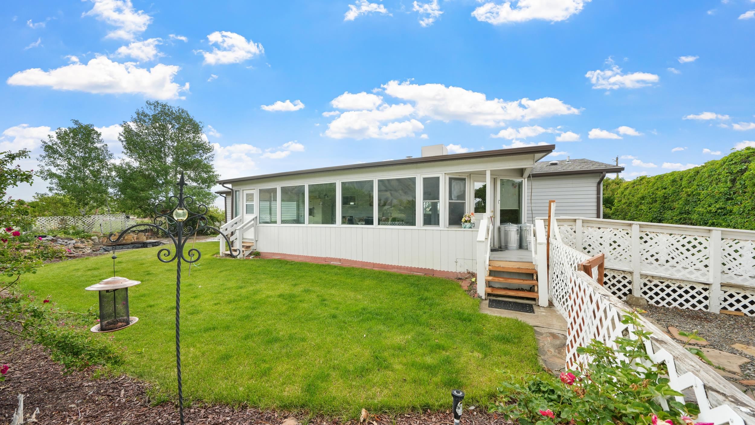 3402 G Road