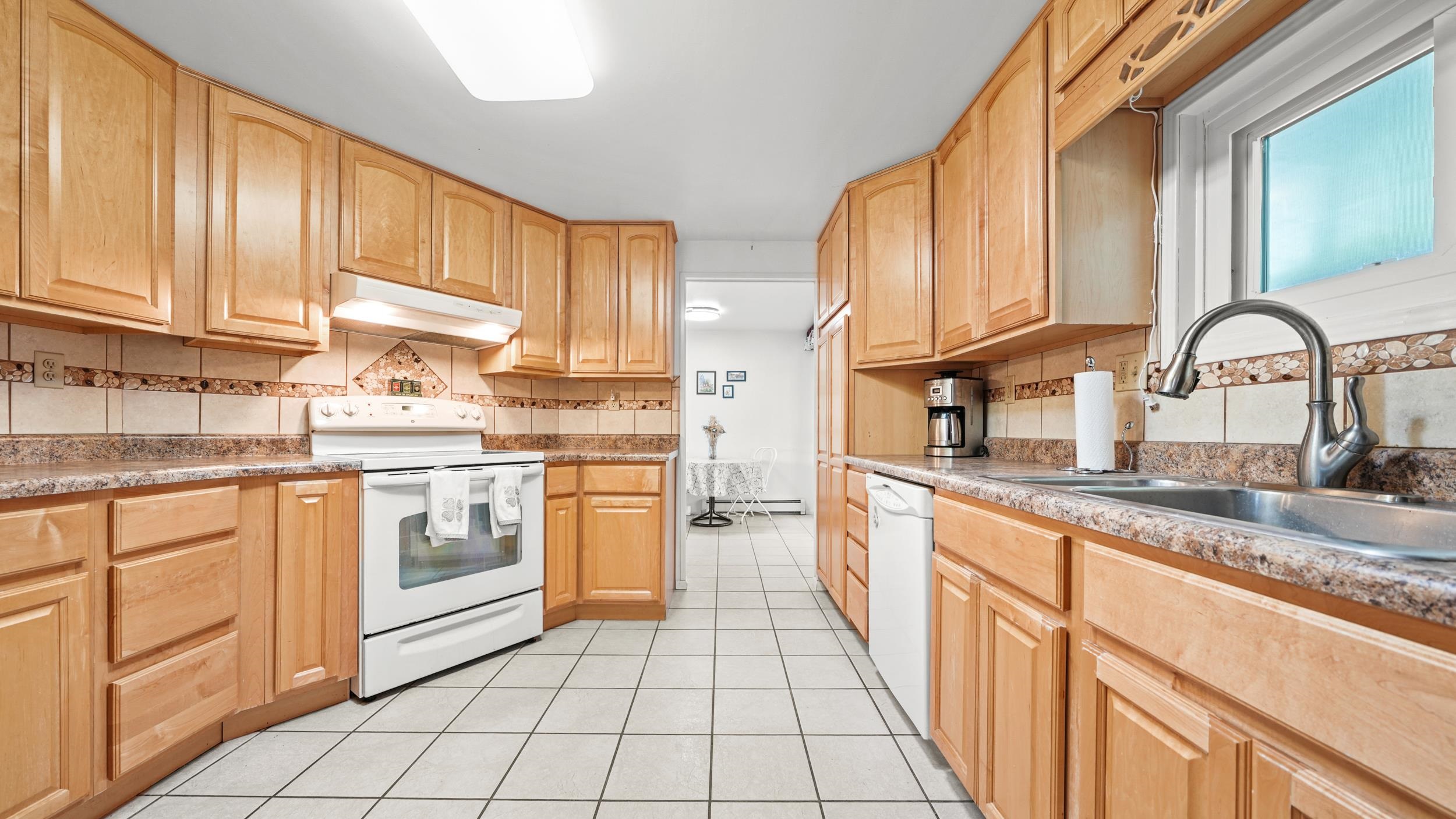 3402 G Road