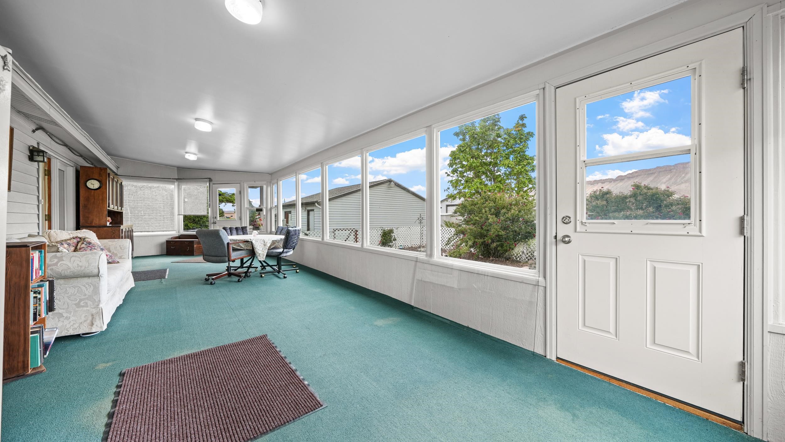 3402 G Road