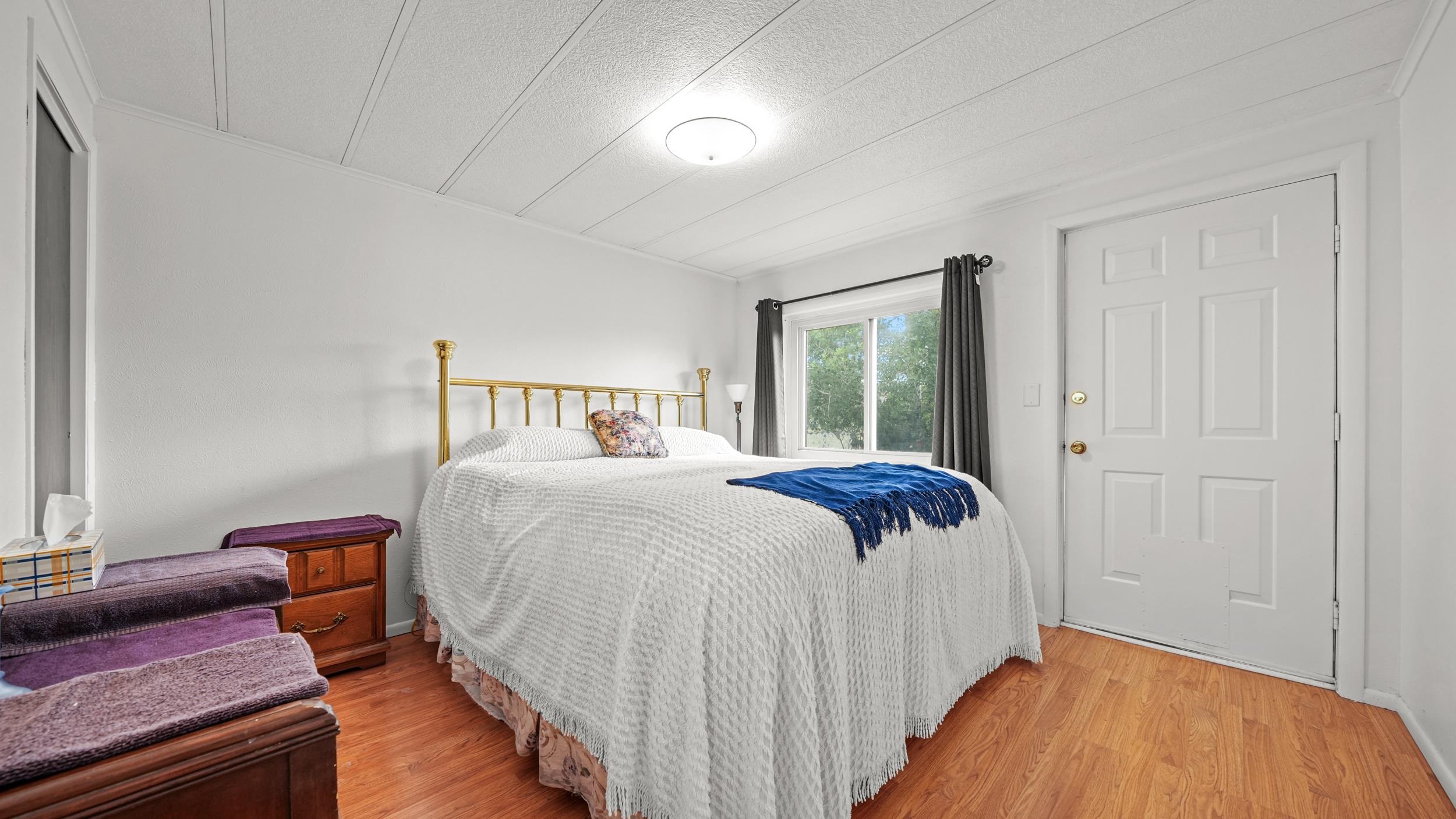 3402 G Road
