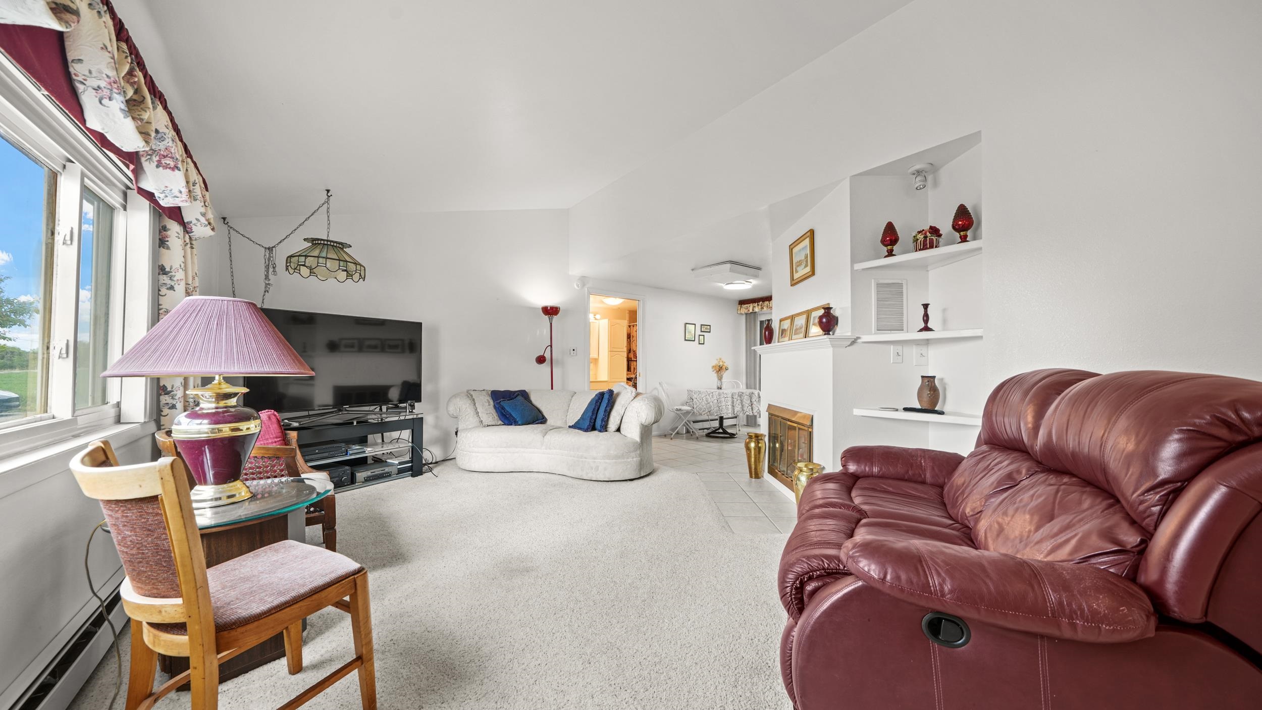 3402 G Road