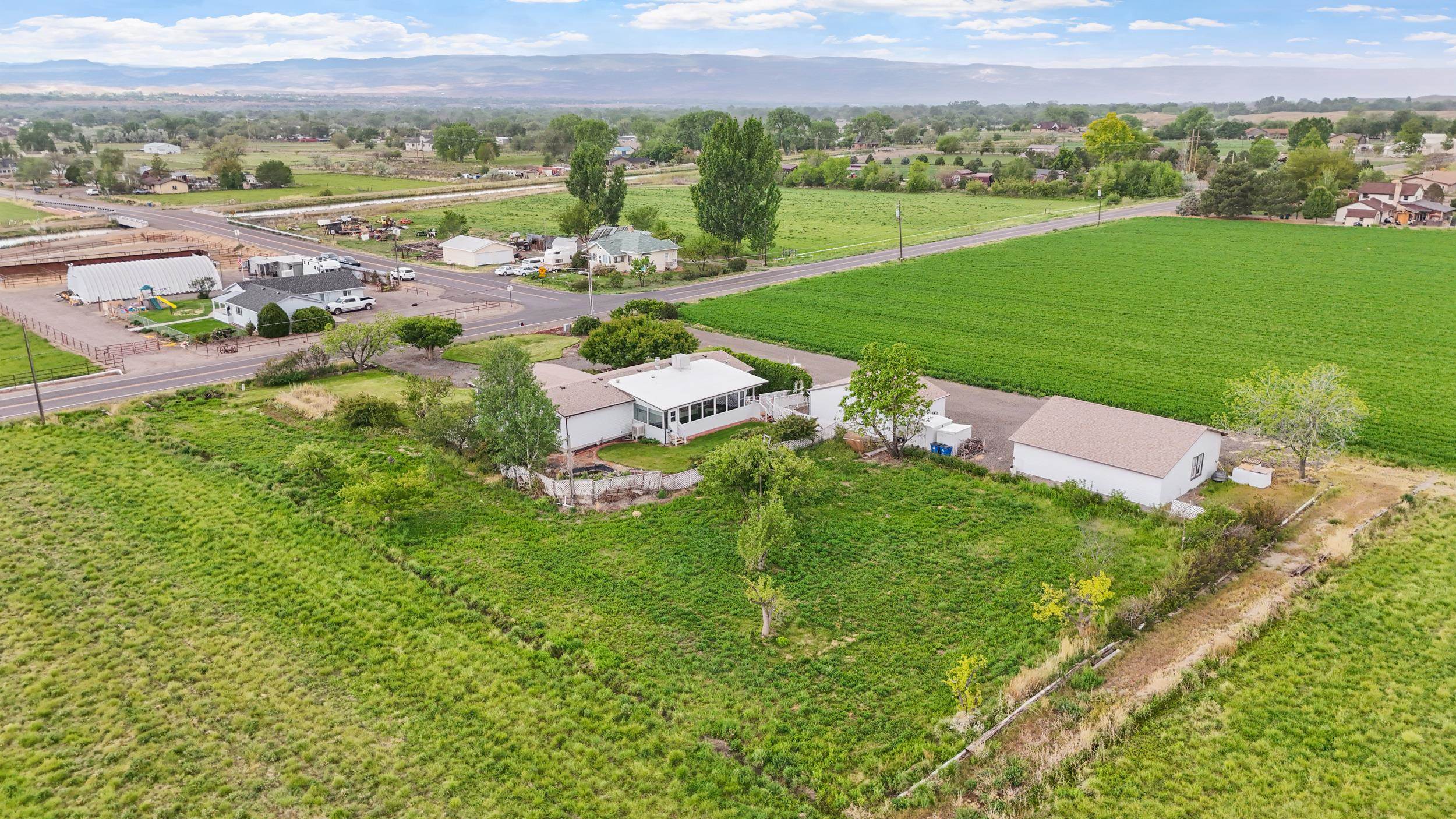 3402 G Road