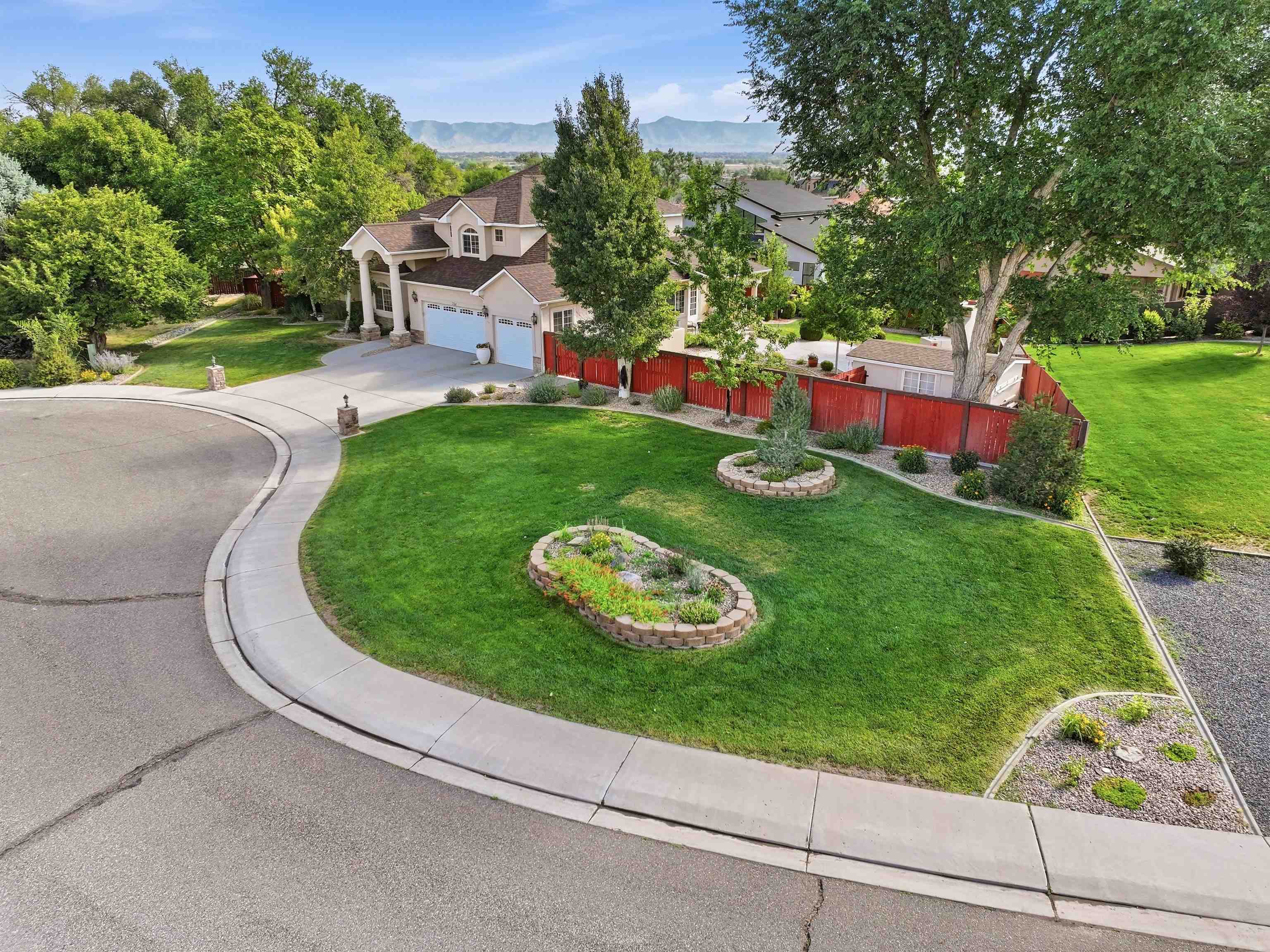 714 Foxwood Court