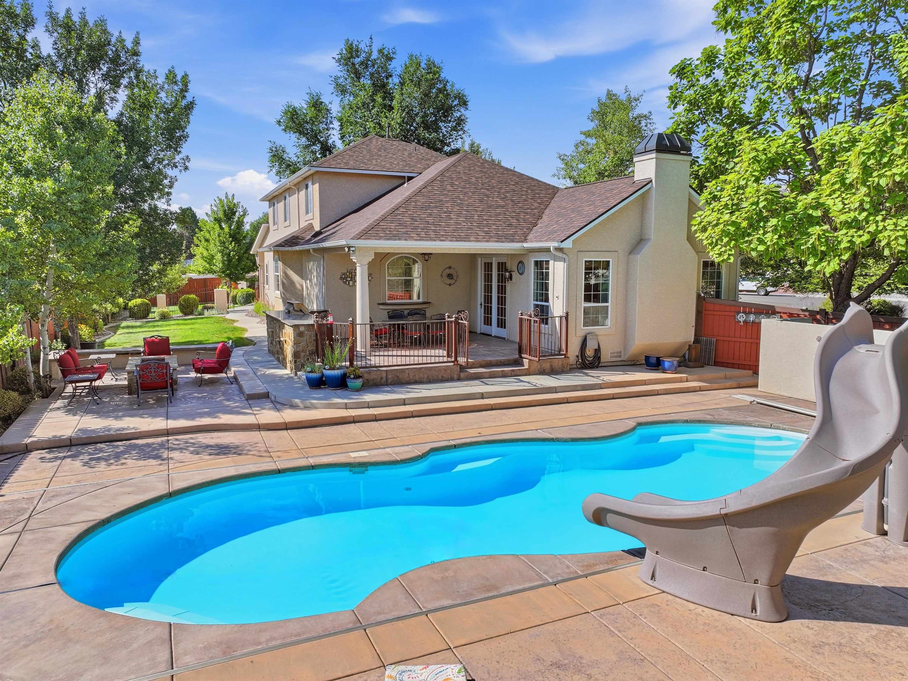 714 Foxwood Court