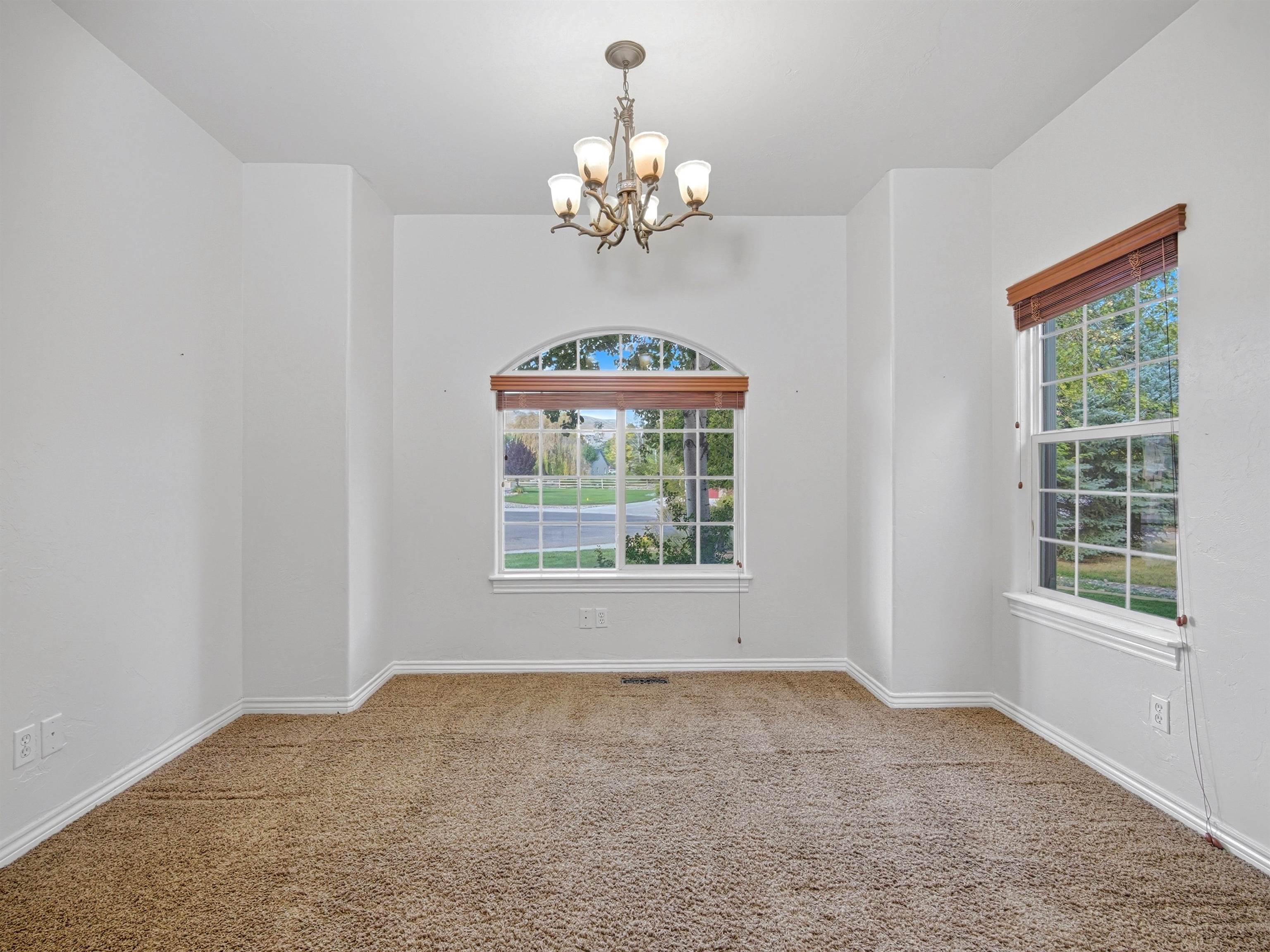 714 Foxwood Court