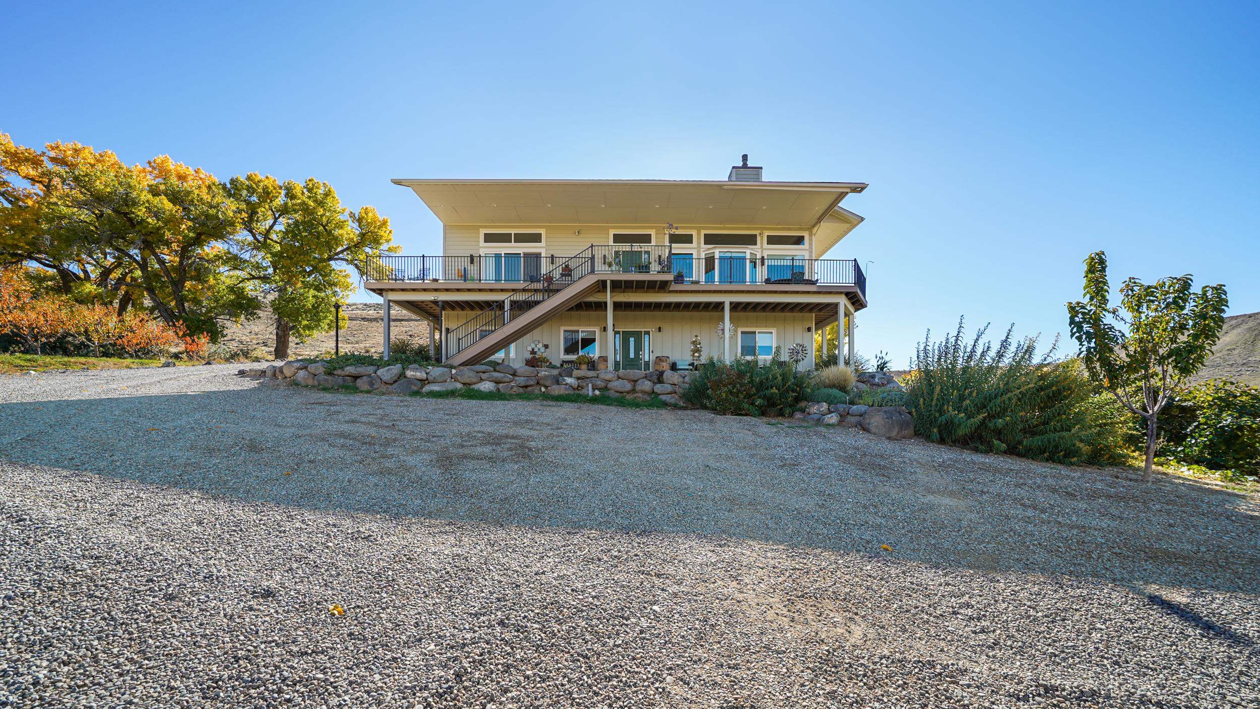 3707 F Road