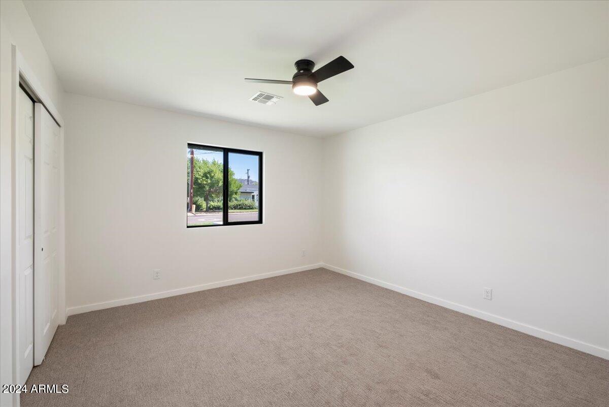 1001 W LAS PALMARITAS Drive