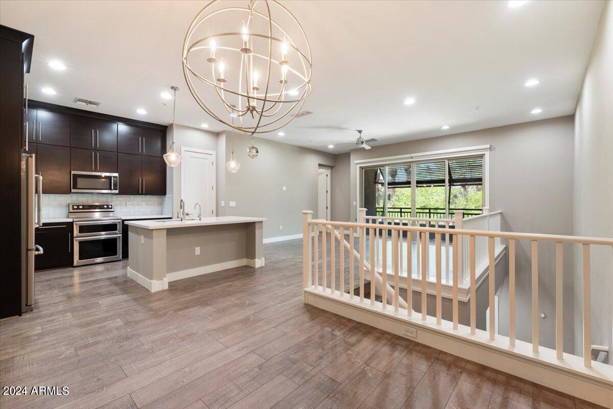 6565 E THOMAS Road, 1033