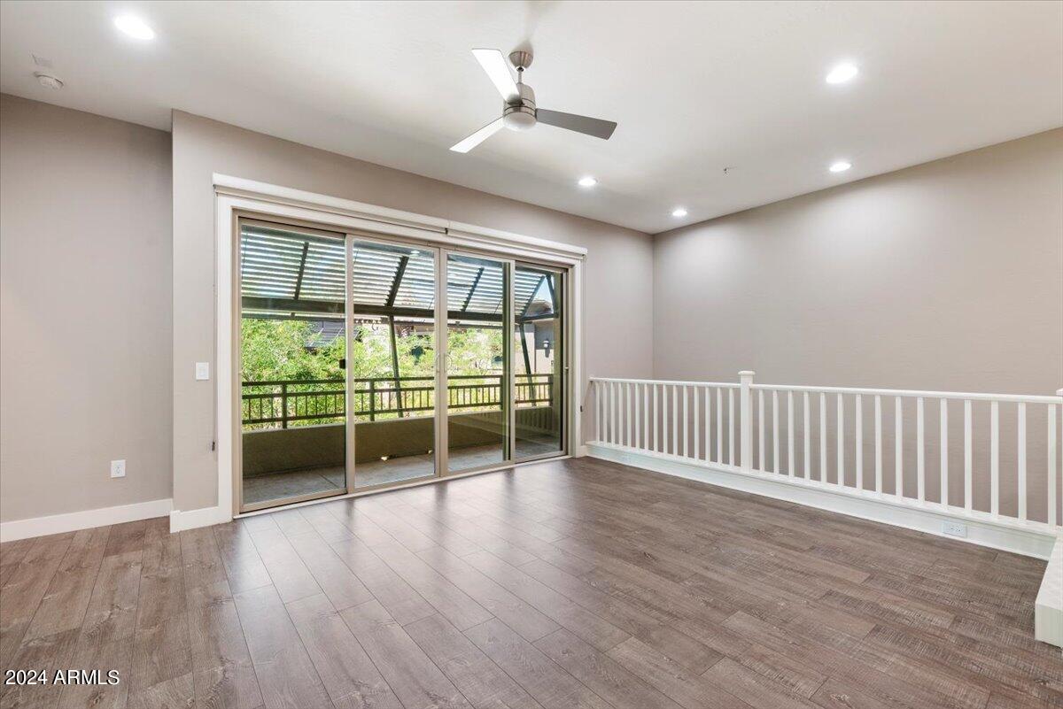 6565 E THOMAS Road, 1033