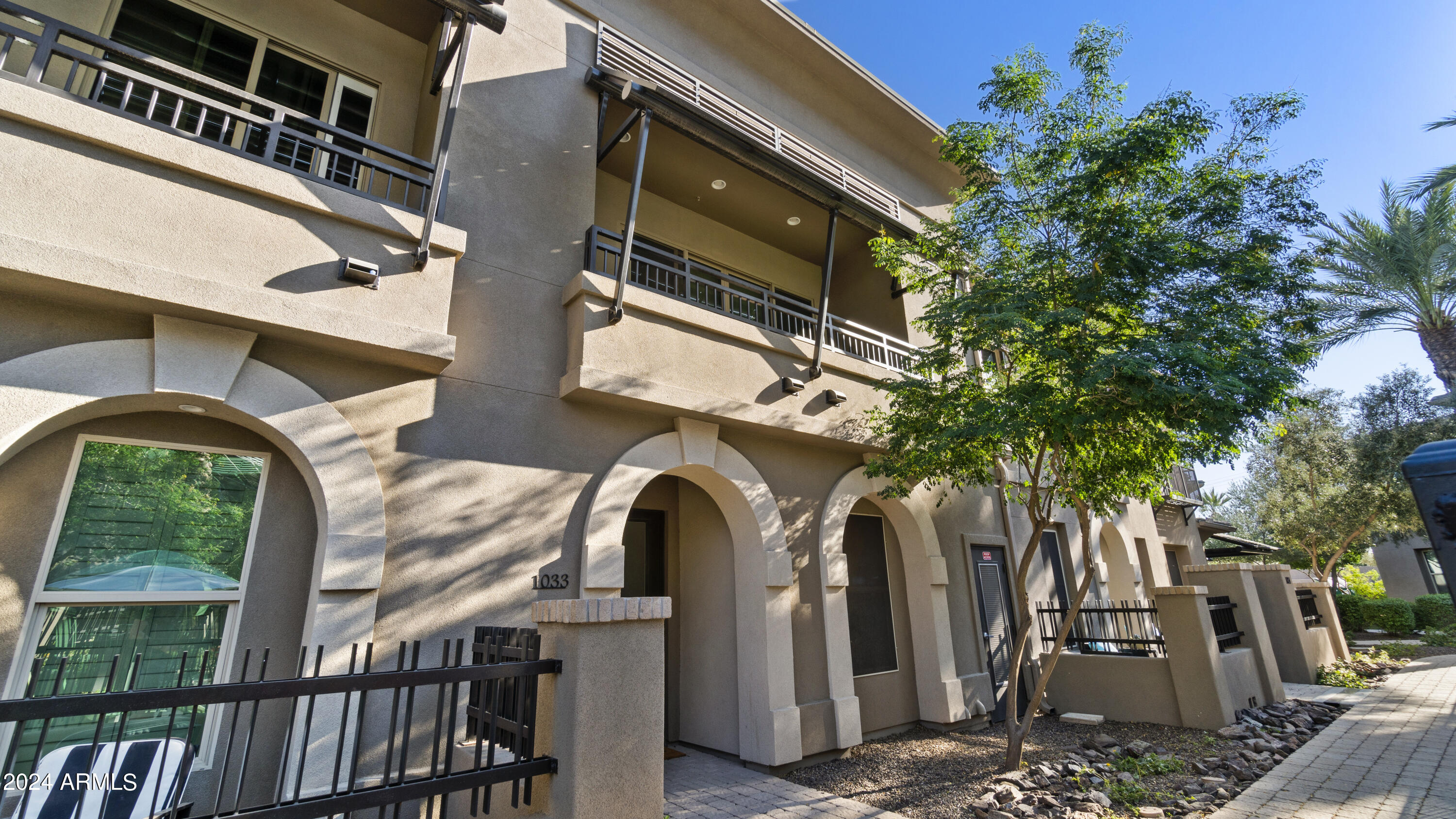 6565 E THOMAS Road, 1033