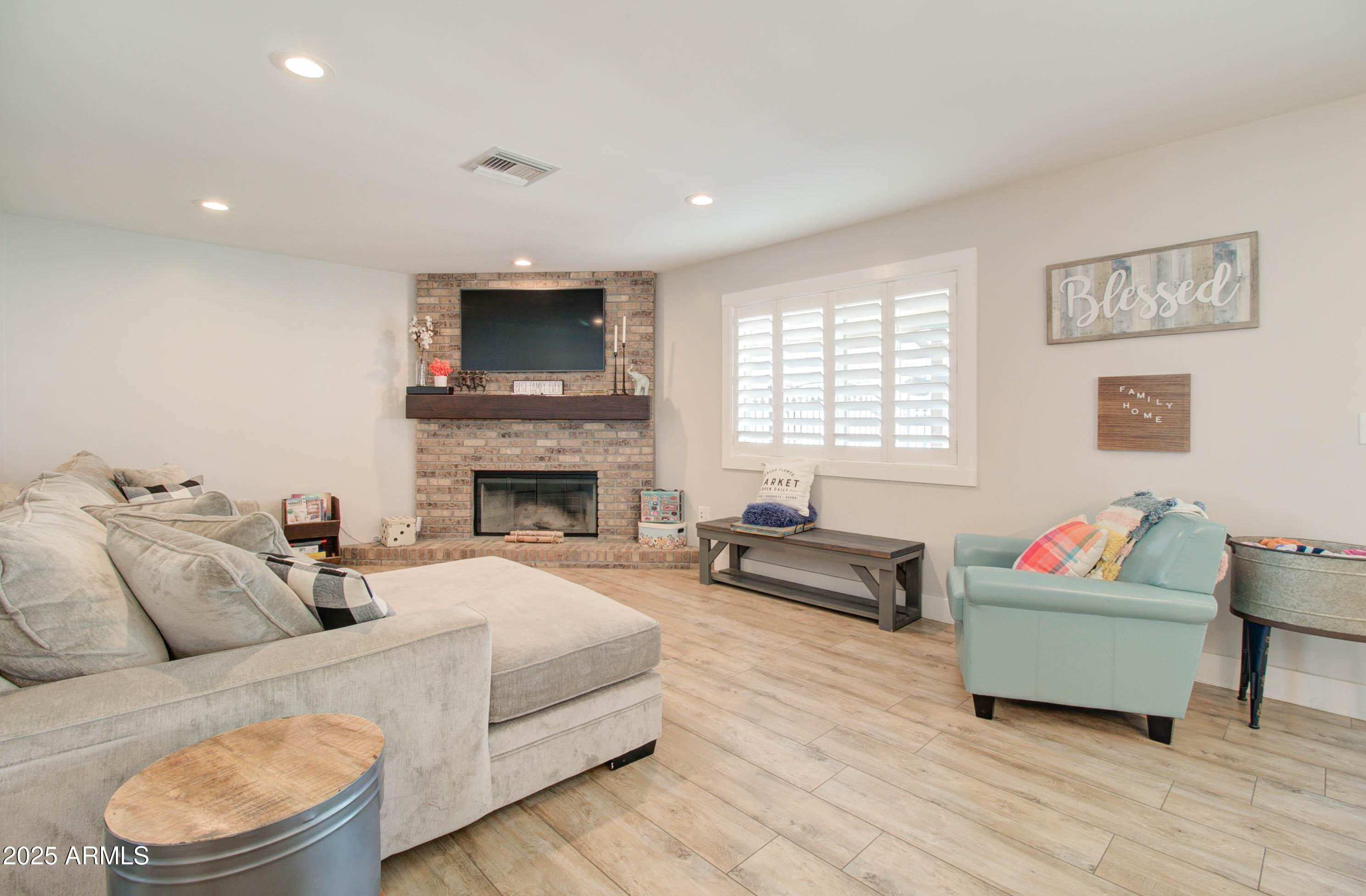 3522 S KACHINA Drive