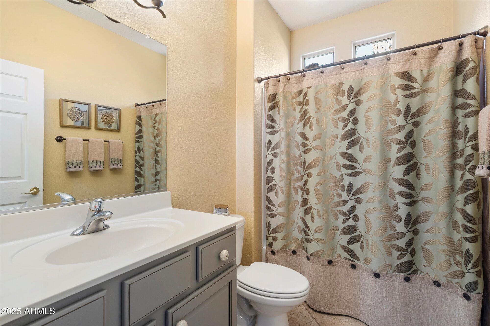 3511 E FIRESTONE Drive