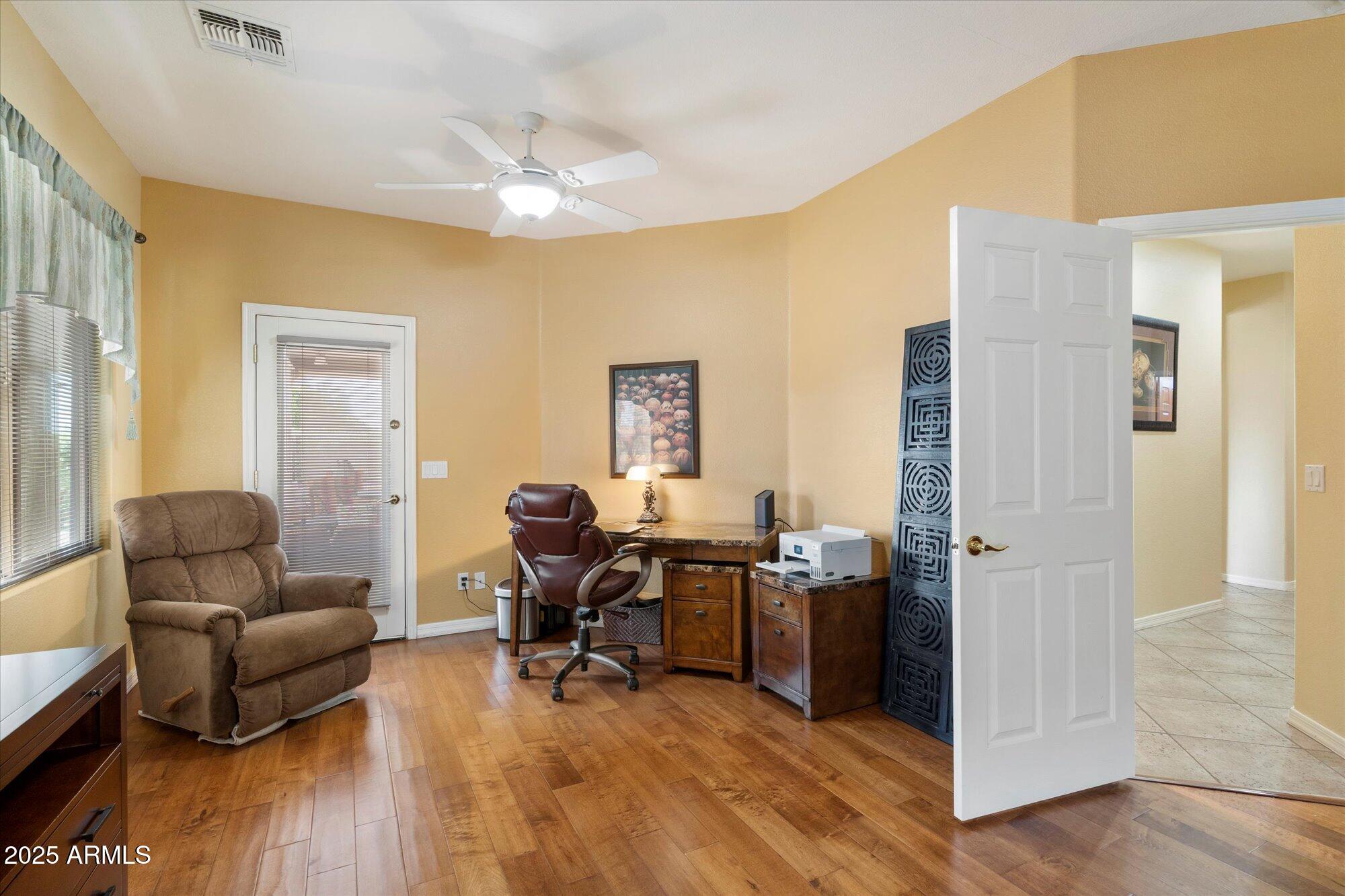 3511 E FIRESTONE Drive