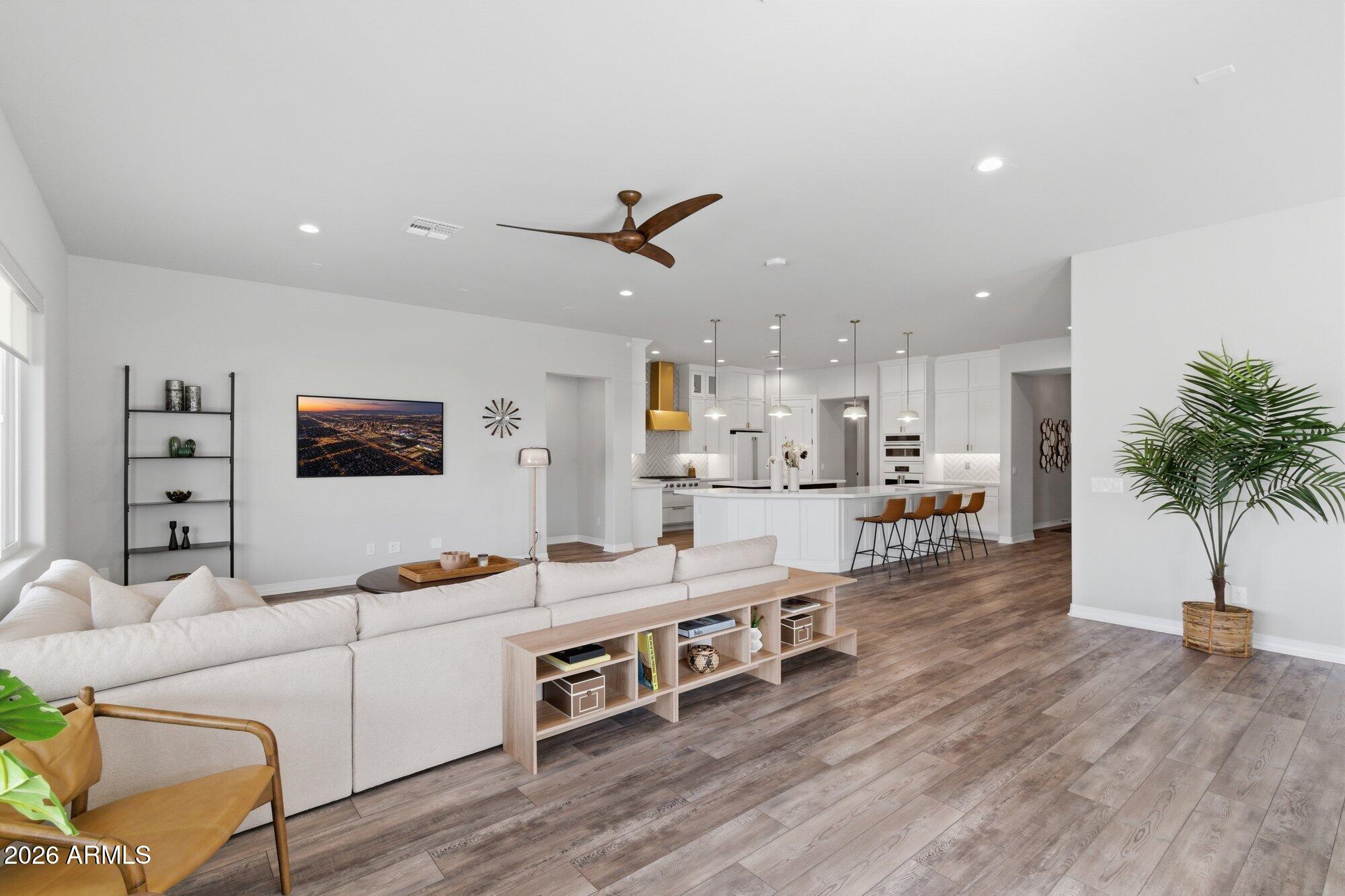 4238 E Hunter Court