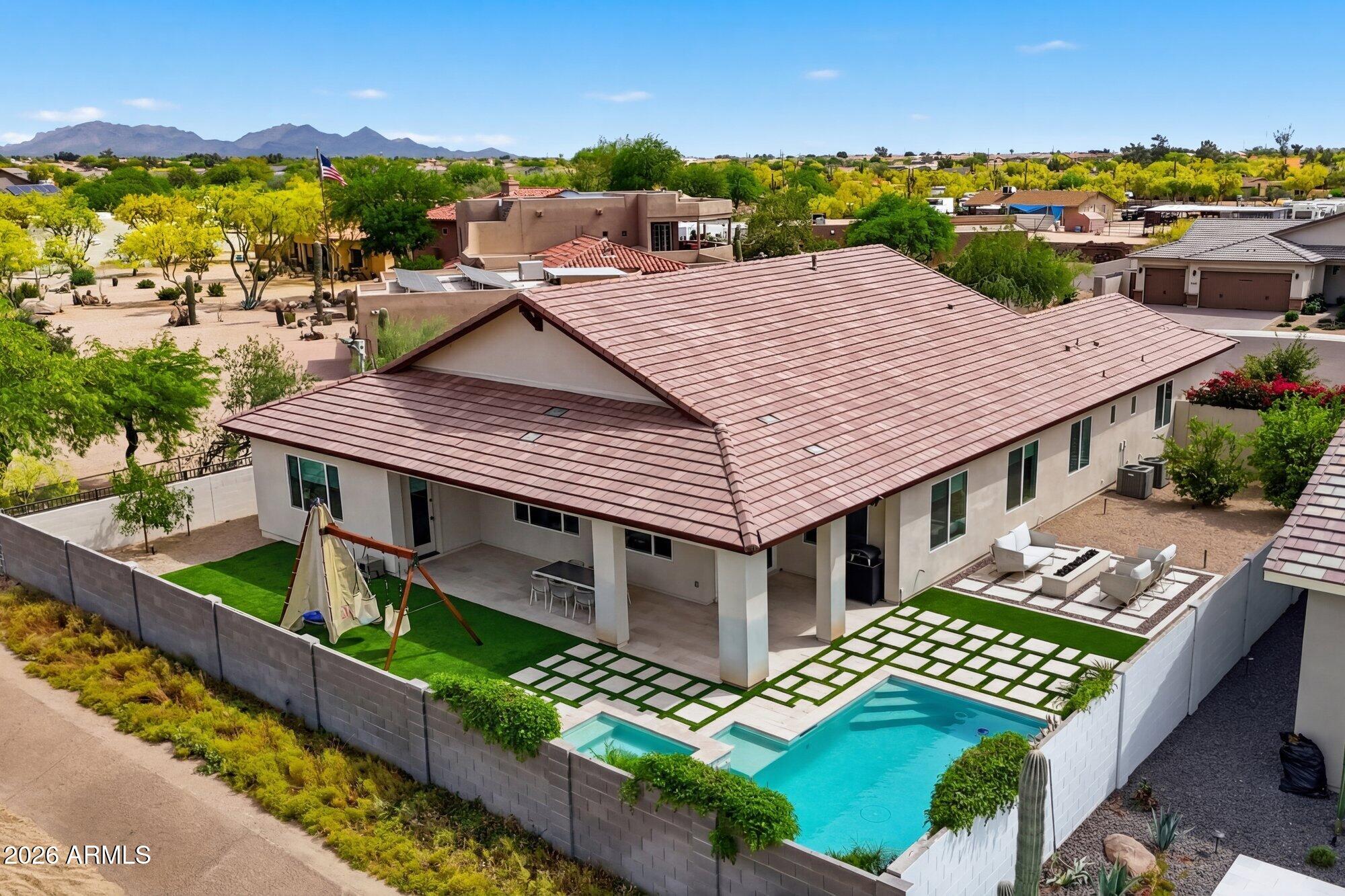 4238 E Hunter Court