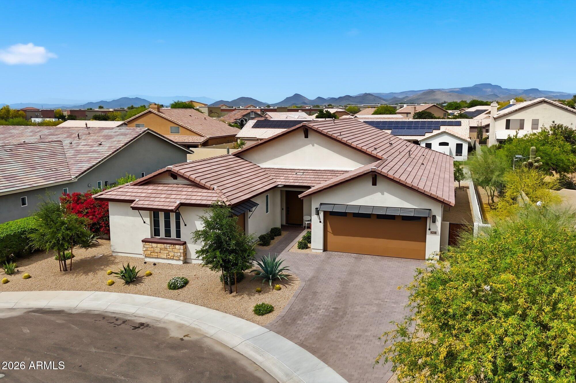 4238 E Hunter Court