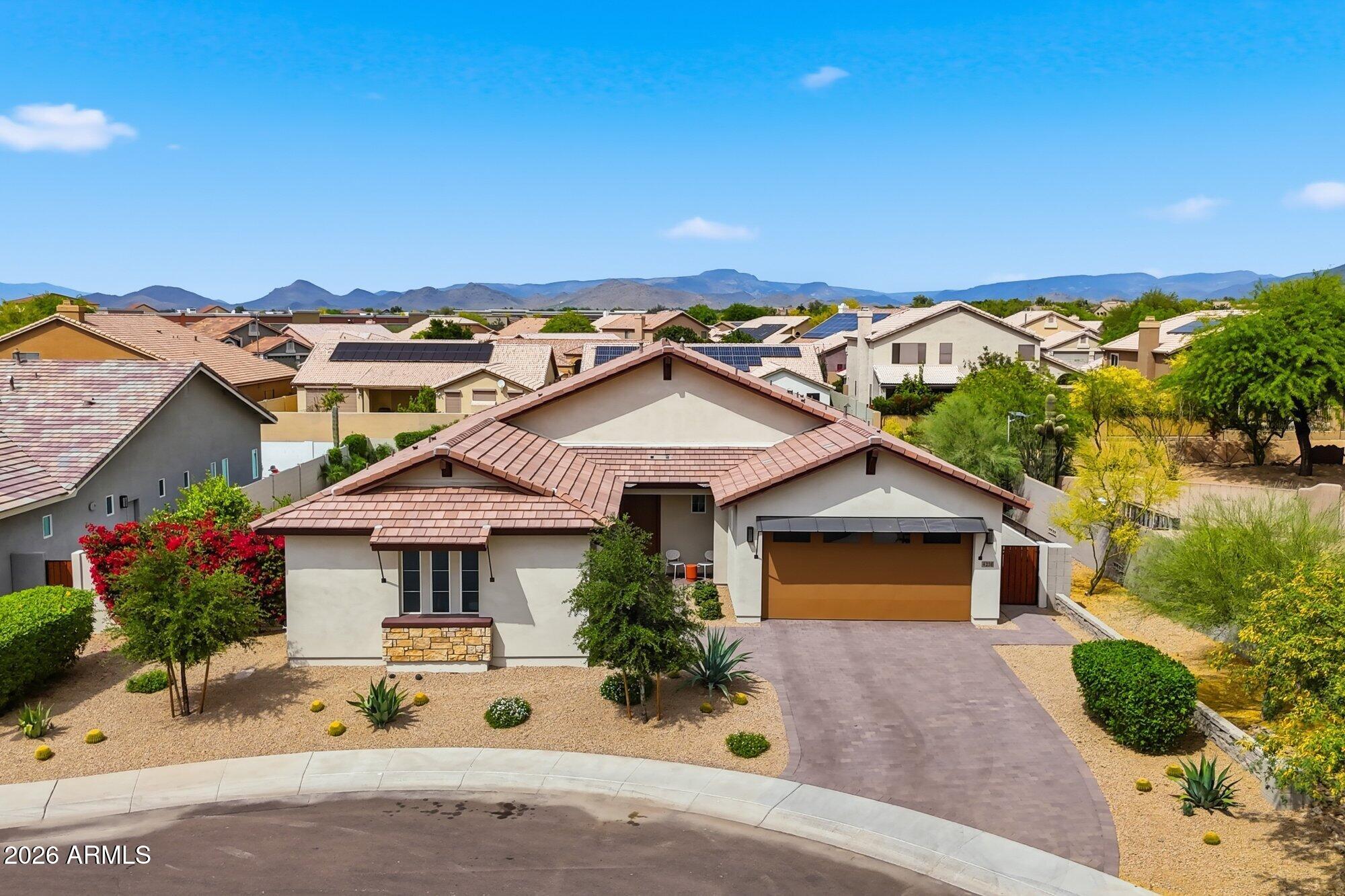 4238 E Hunter Court