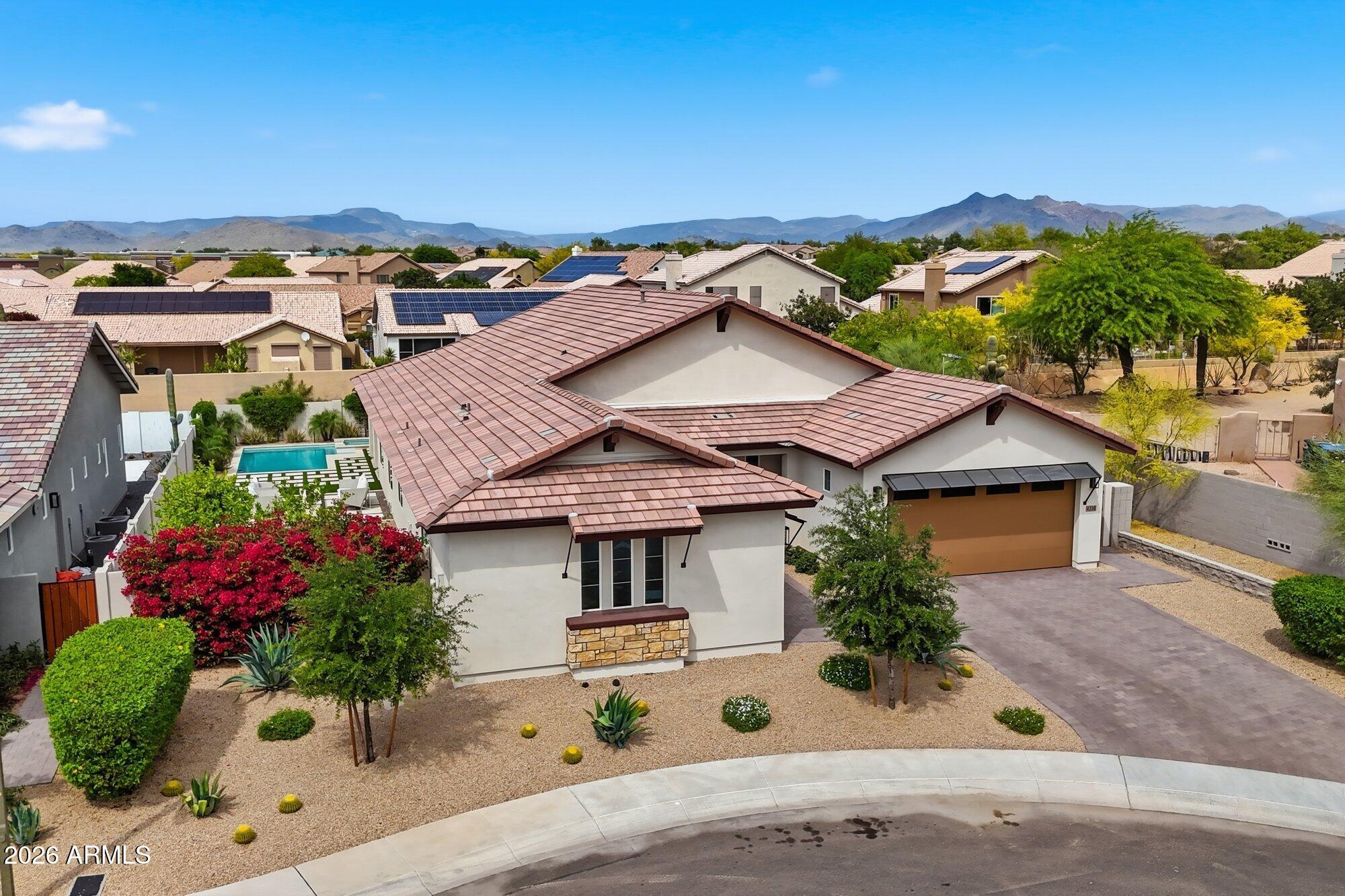 4238 E Hunter Court