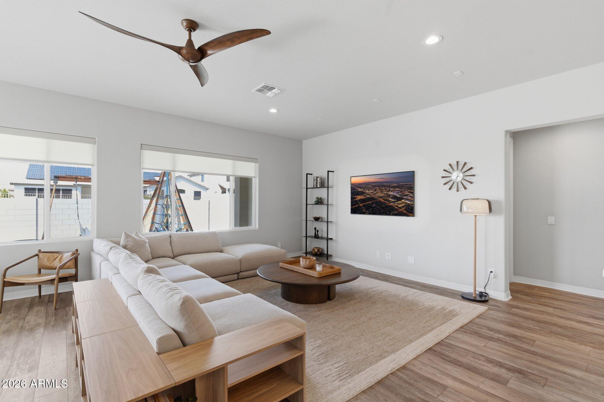 4238 E Hunter Court